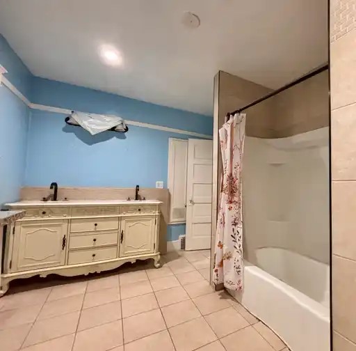 Riverside, California, 92506, United States, 4 Bedrooms Bedrooms, ,2 BathroomsBathrooms,Residential,For Sale,1997772