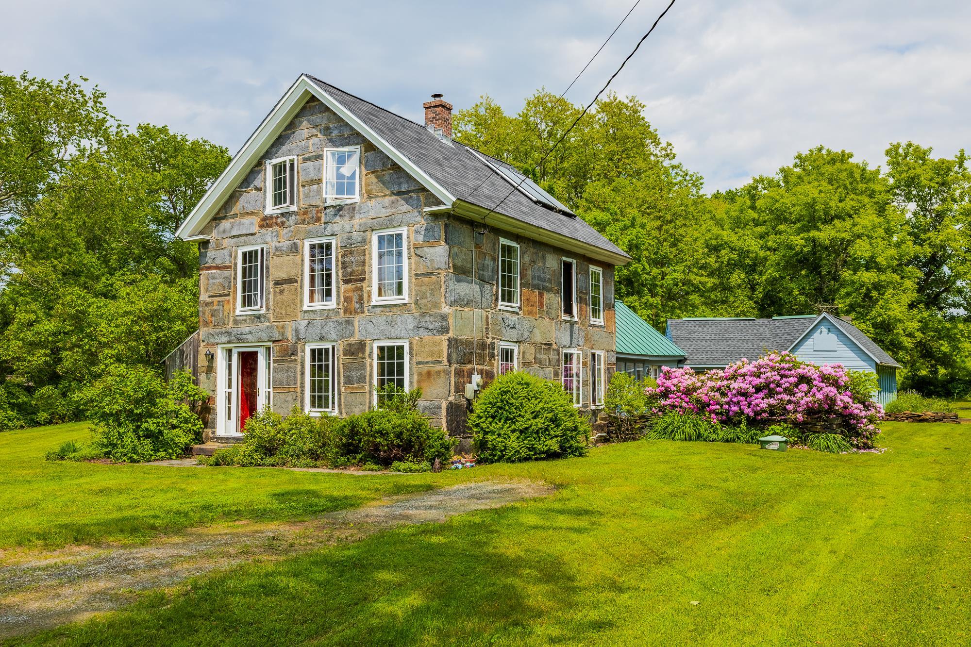 Lyme, New Hampshire, 03768, United States, 3 Bedrooms Bedrooms, ,2 BathroomsBathrooms,Residential,For Sale,1862364