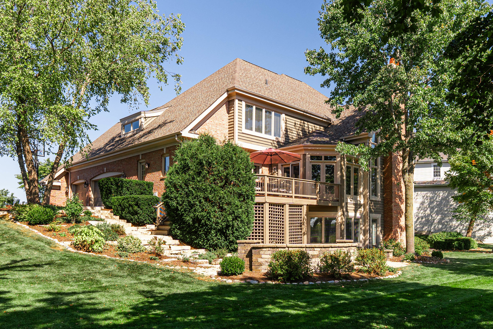 St. Charles, Illinois, 60175, United States, 5 Bedrooms Bedrooms, ,5 BathroomsBathrooms,Residential,For Sale,1989191