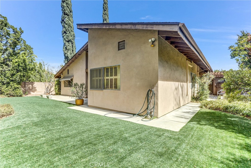 Tarzana, California, 91356, United States, 3 Bedrooms Bedrooms, ,3 BathroomsBathrooms,Residential,For Sale,1986102