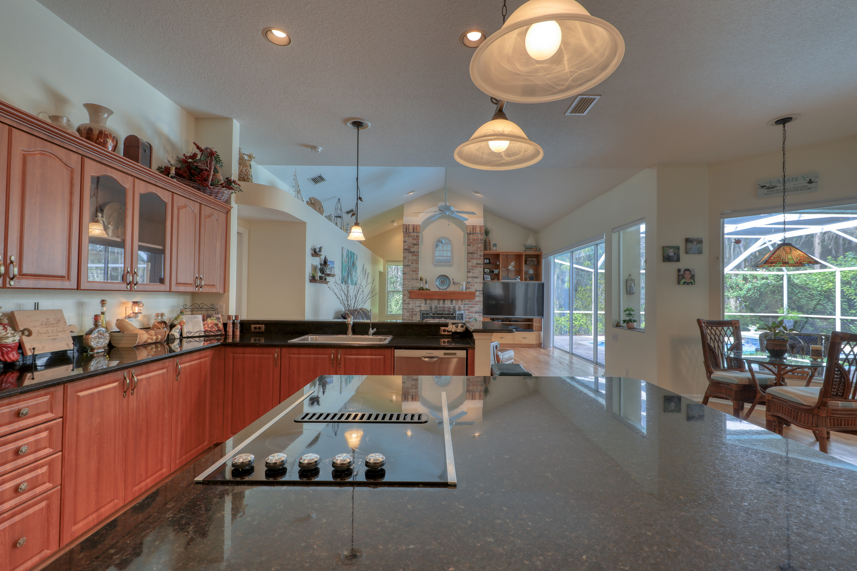 Palm Harbor, Florida, 34685, United States, 4 Bedrooms Bedrooms, ,3 BathroomsBathrooms,Residential,For Sale,1873066