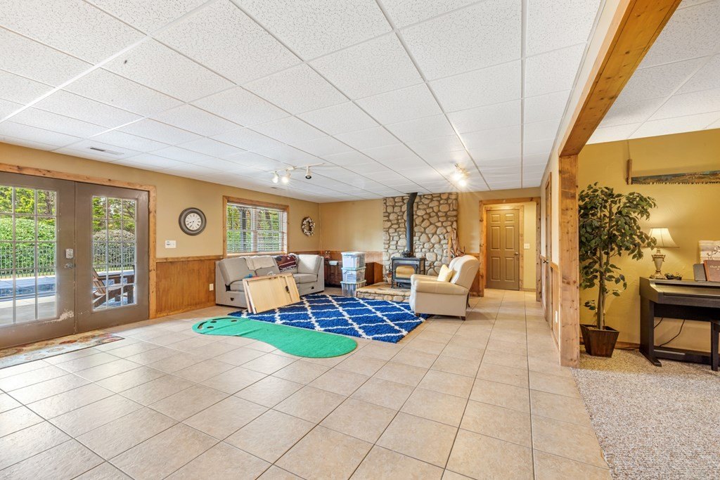 Hayesville, North Carolina, 28904, United States, 3 Bedrooms Bedrooms, ,4 BathroomsBathrooms,Residential,For Sale,1974136