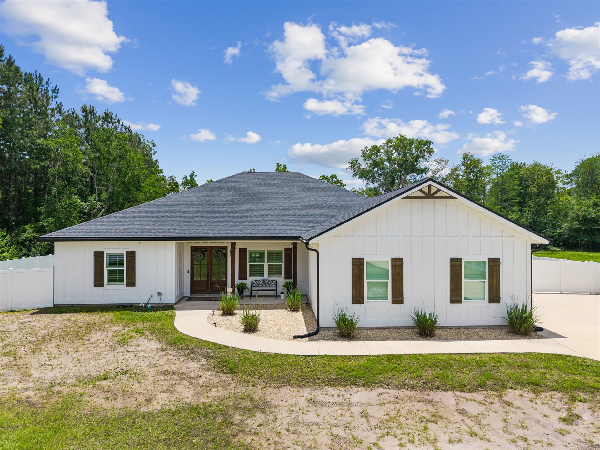 Callahan, Florida, 32011, United States, 4 Bedrooms Bedrooms, ,2 BathroomsBathrooms,Residential,For Sale,2049418