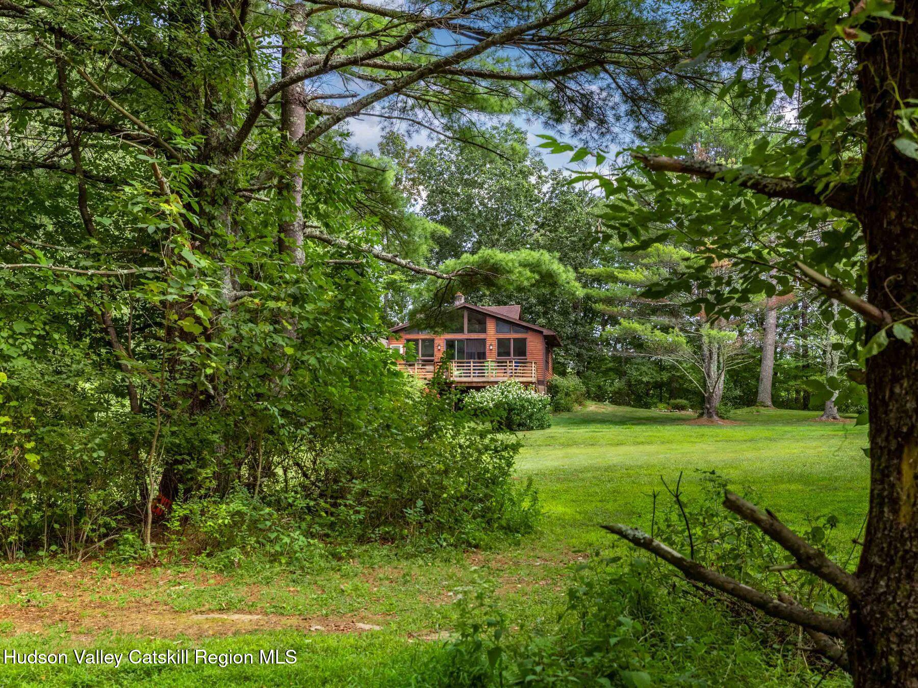 Saugerties, New York, 12477, United States, 3 Bedrooms Bedrooms, ,2 BathroomsBathrooms,Residential,For Sale,1933651