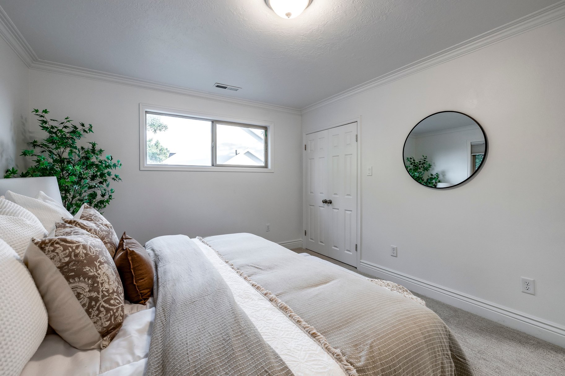  Fully Updated Fruit Heights Bench Home with Wasatch Front Views - 物件實景