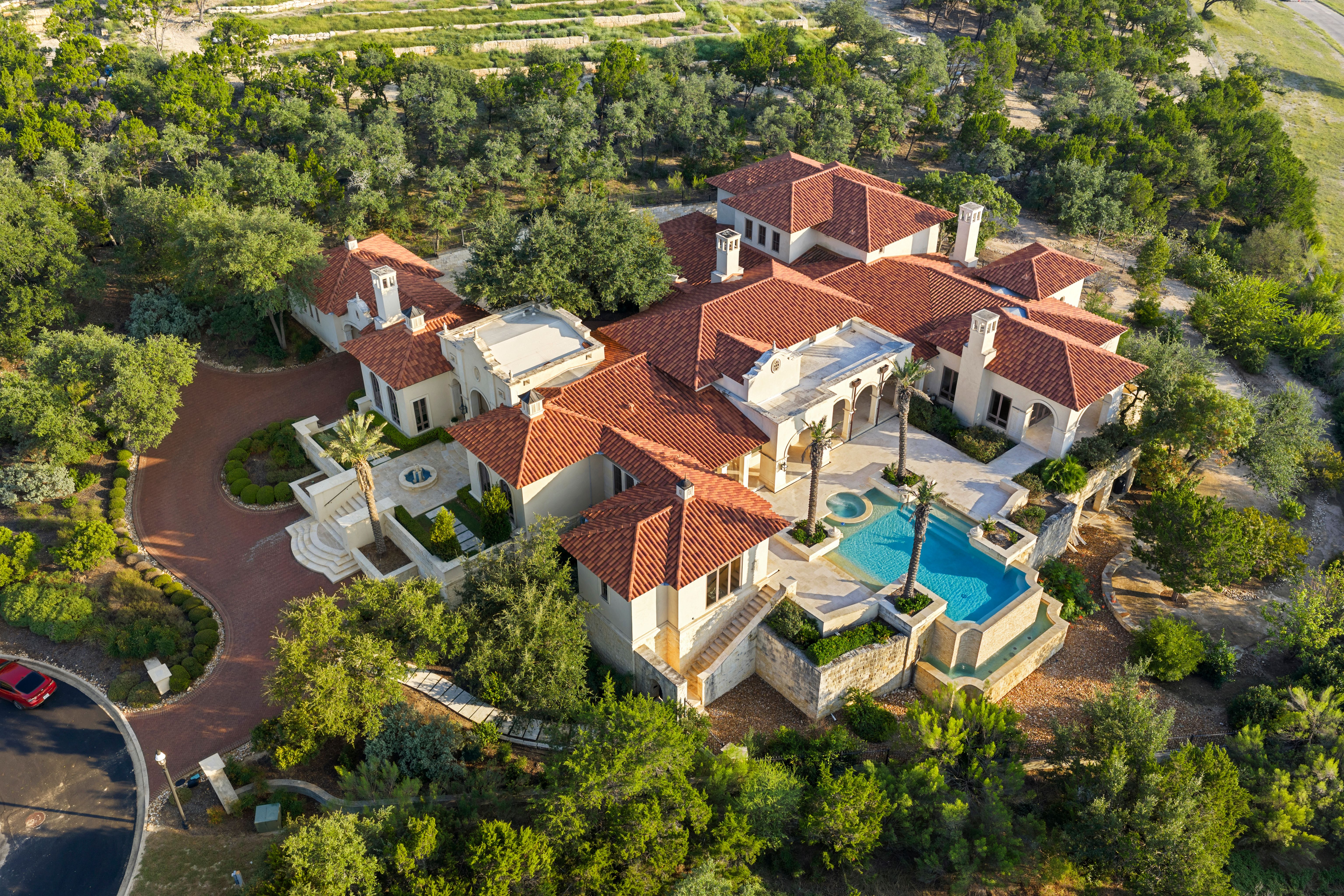  Mediterranean Style Estate in The Dominion - 物件實景