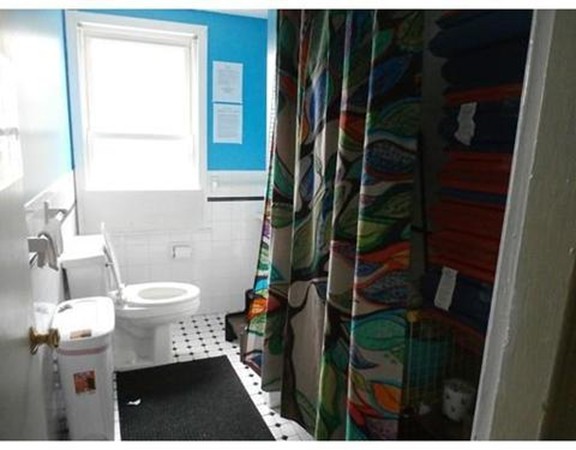 Malden, Massachusetts, 02148, United States, 8 Bedrooms Bedrooms, ,4 BathroomsBathrooms,Residential,For Sale,1880418