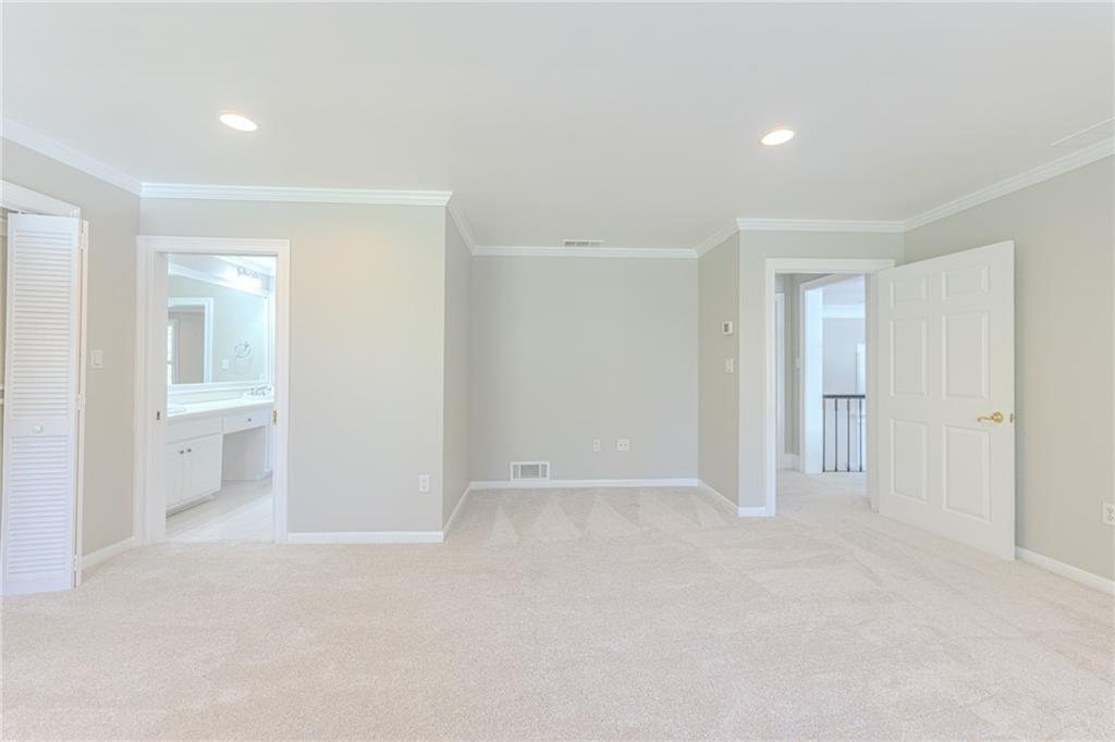 Atlanta, Georgia, 30350, United States, 5 Bedrooms Bedrooms, ,5 BathroomsBathrooms,Residential,For Sale,1987356