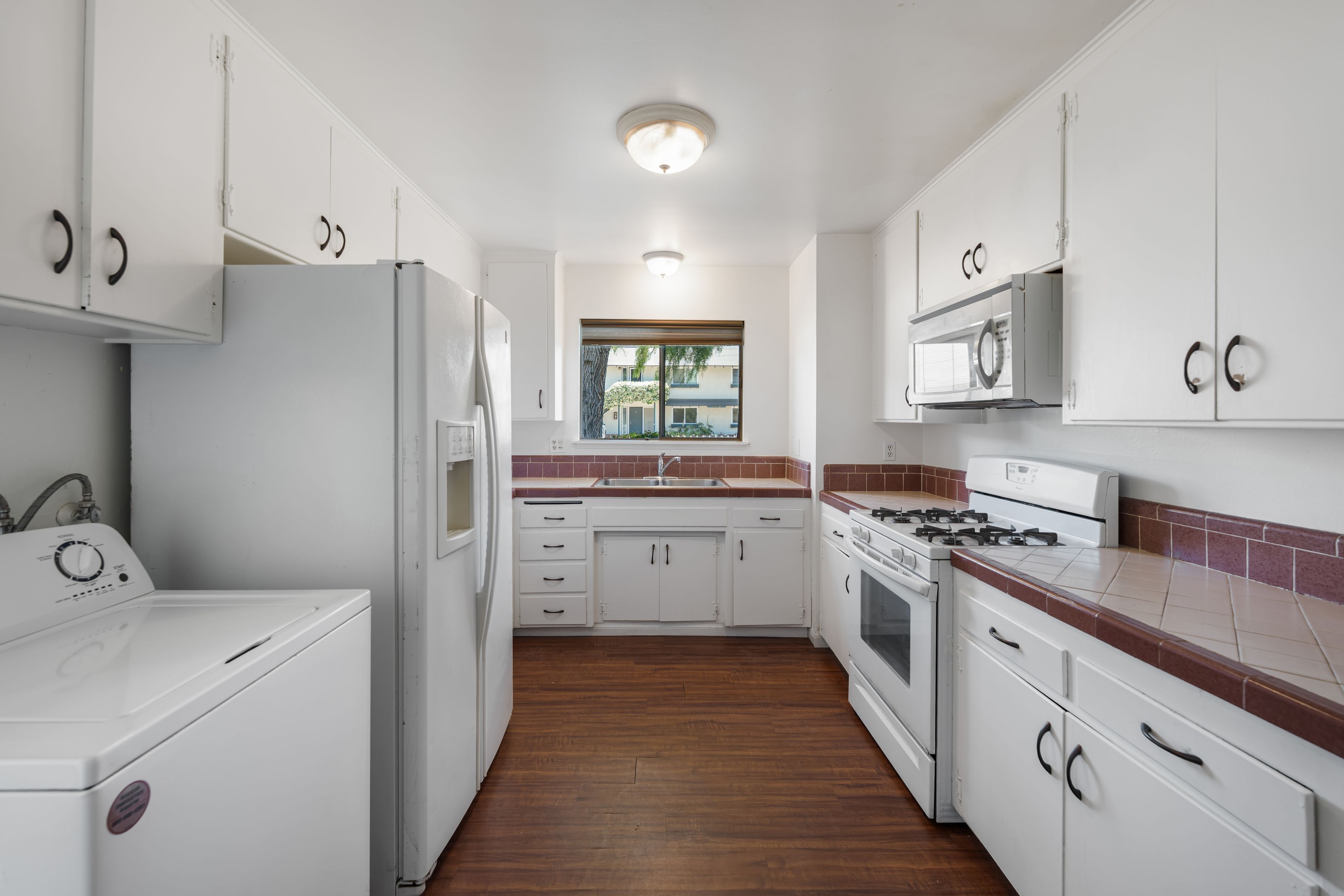  3617 Manzana Street - 物件實景