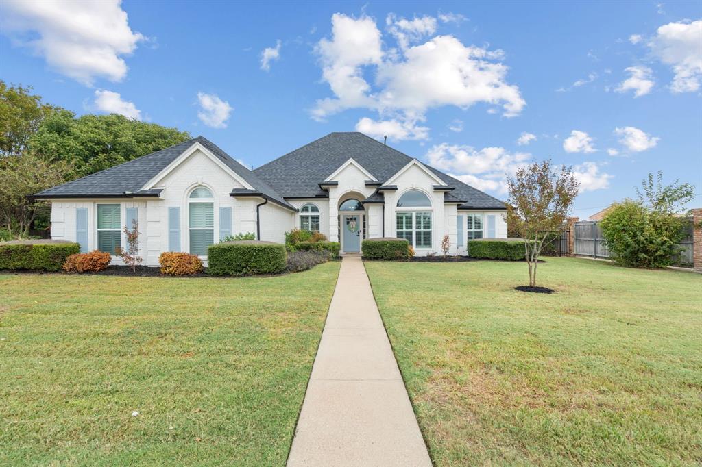 Waxahachie, Texas, 75165, United States, 3 Bedrooms Bedrooms, ,3 BathroomsBathrooms,Residential,For Sale,1987029