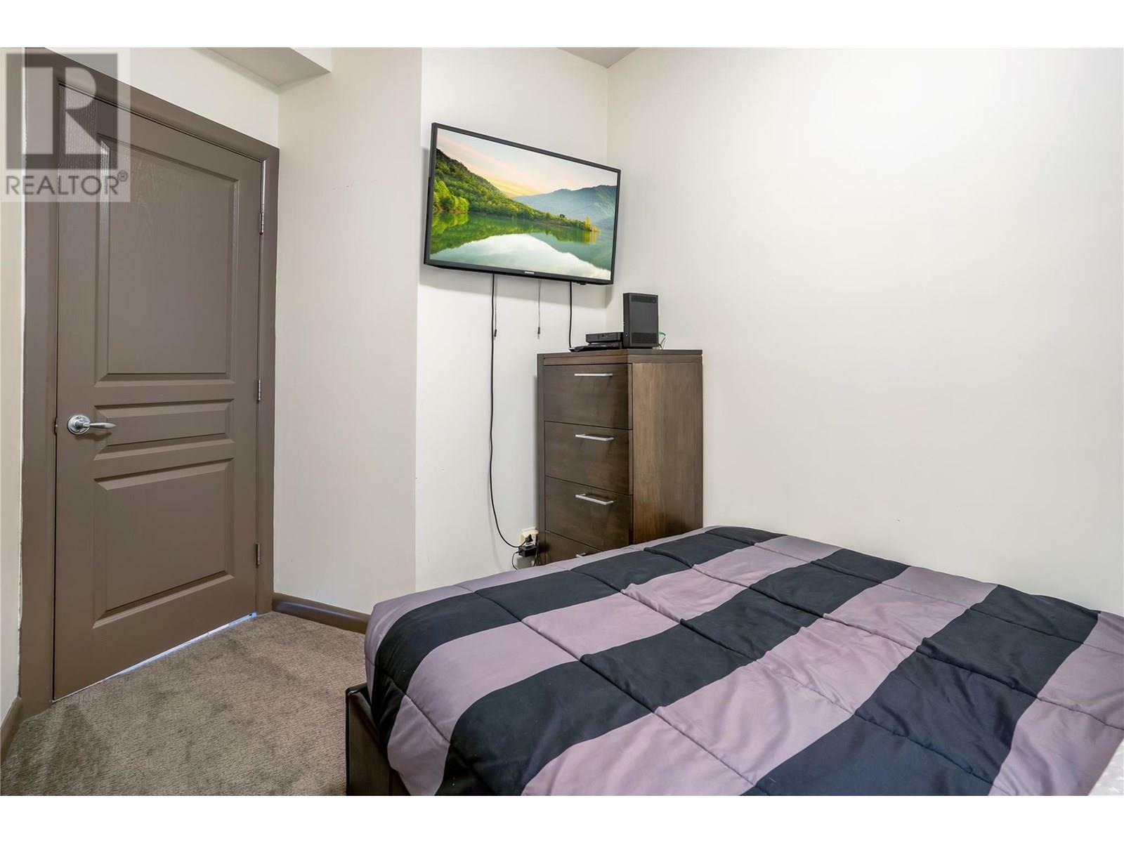 KELOWNA, British Columbia, V1W 3G7, CA, 2 Bedrooms Bedrooms, ,2 BathroomsBathrooms,Residential,For Sale,1867609