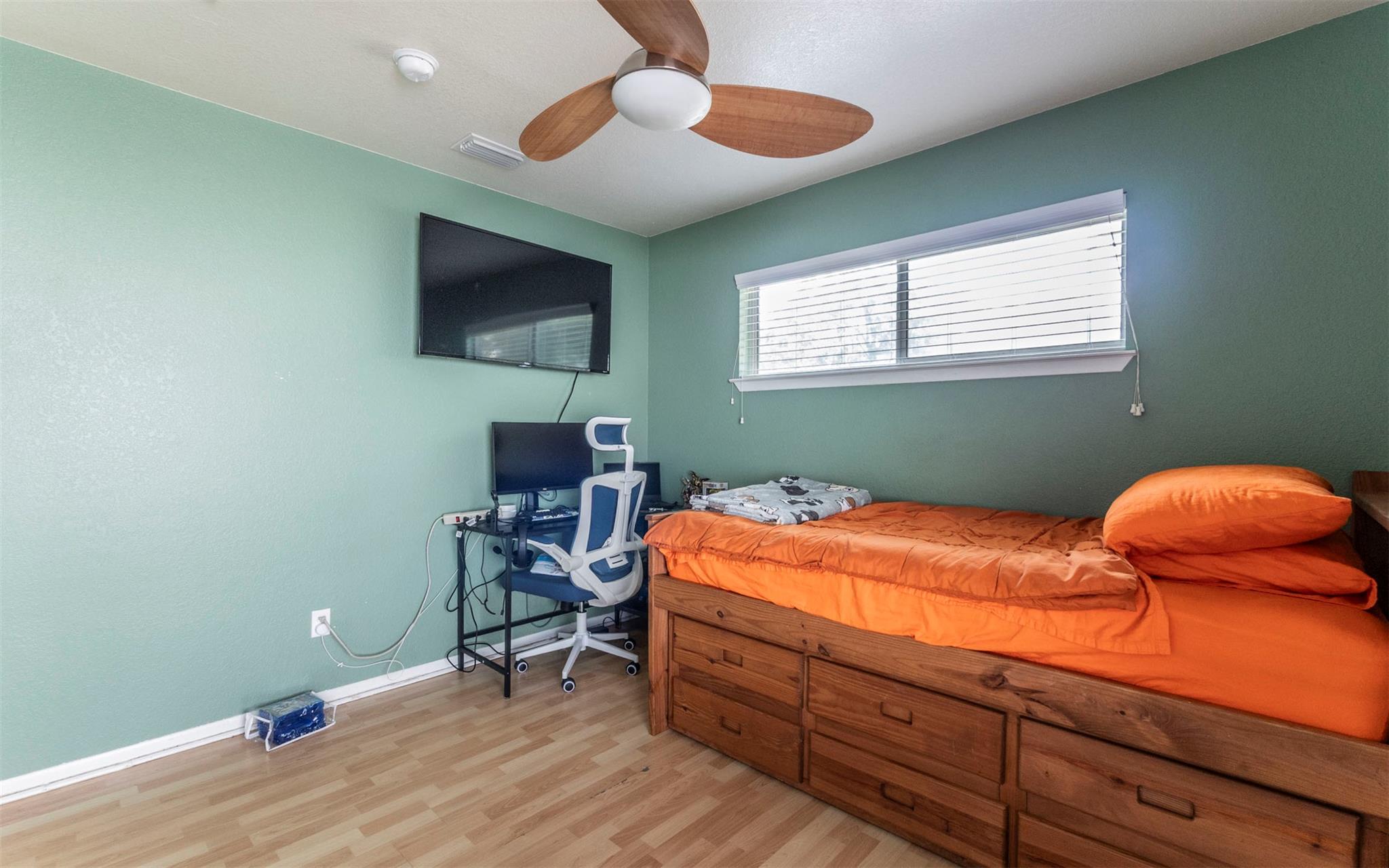 Austin, Texas, 78702, United States, 3 Bedrooms Bedrooms, ,1 BathroomBathrooms,Residential,For Sale,1887406