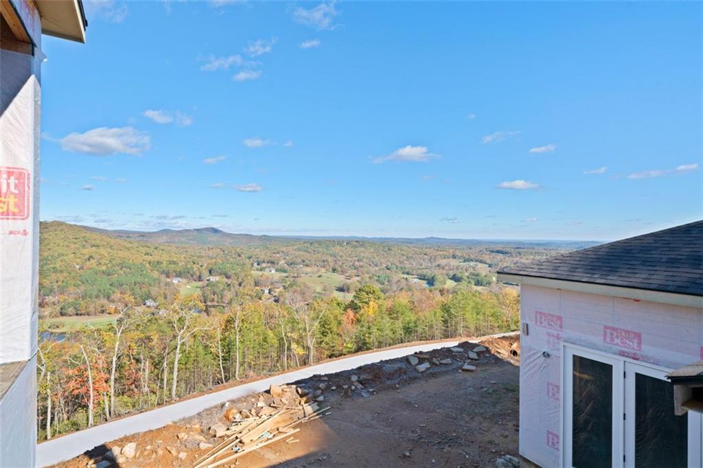 Clarkesville, Georgia, 30523, United States, 4 Bedrooms Bedrooms, ,5 BathroomsBathrooms,Residential,For Sale,1937902