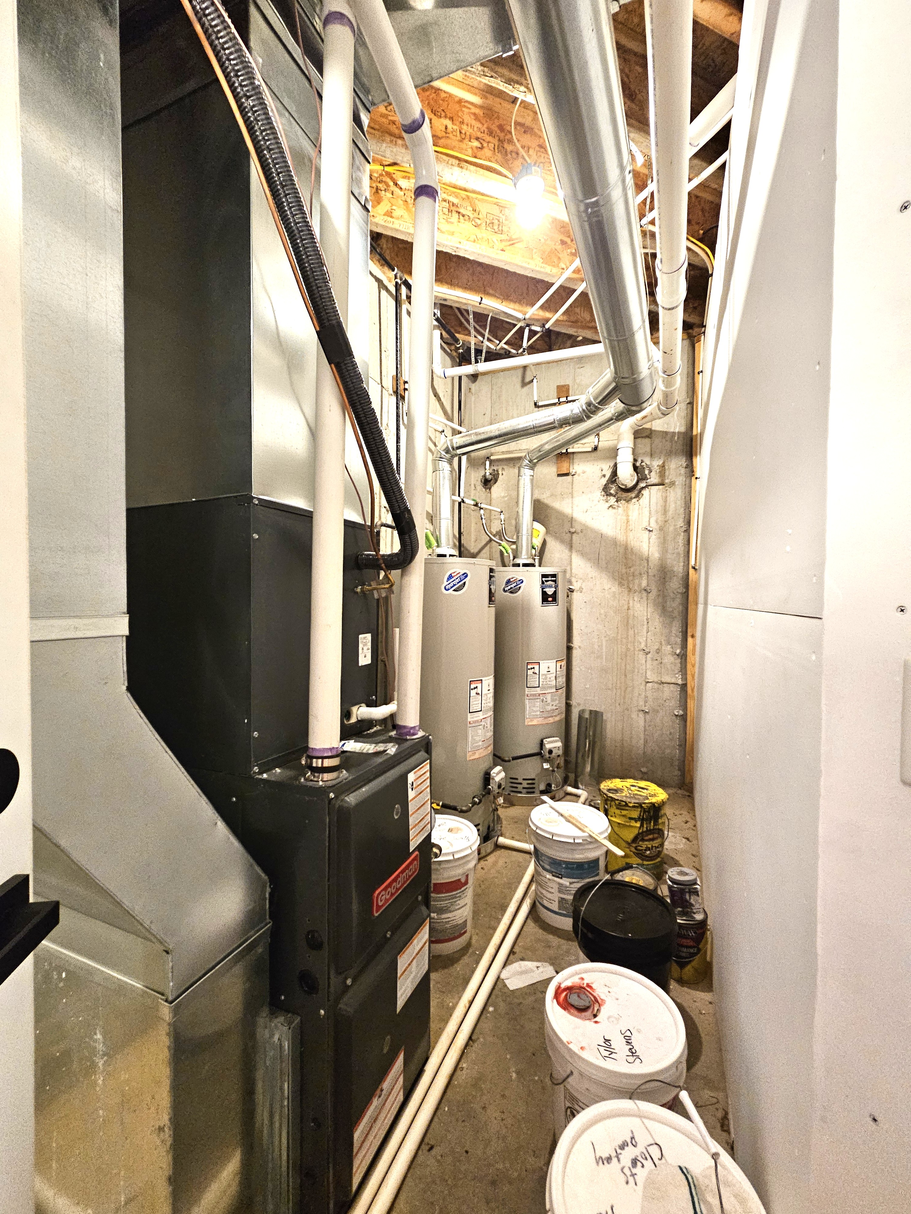 SPRINGFIELD, Missouri, 65804, United States, 4 Bedrooms Bedrooms, ,4 BathroomsBathrooms,Residential,For Sale,1996433