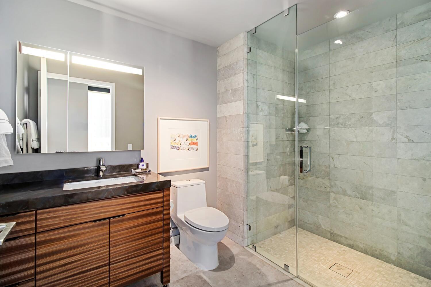 Sacramento, California, 95814, United States, 3 Bedrooms Bedrooms, ,3 BathroomsBathrooms,Residential,For Sale,1838826