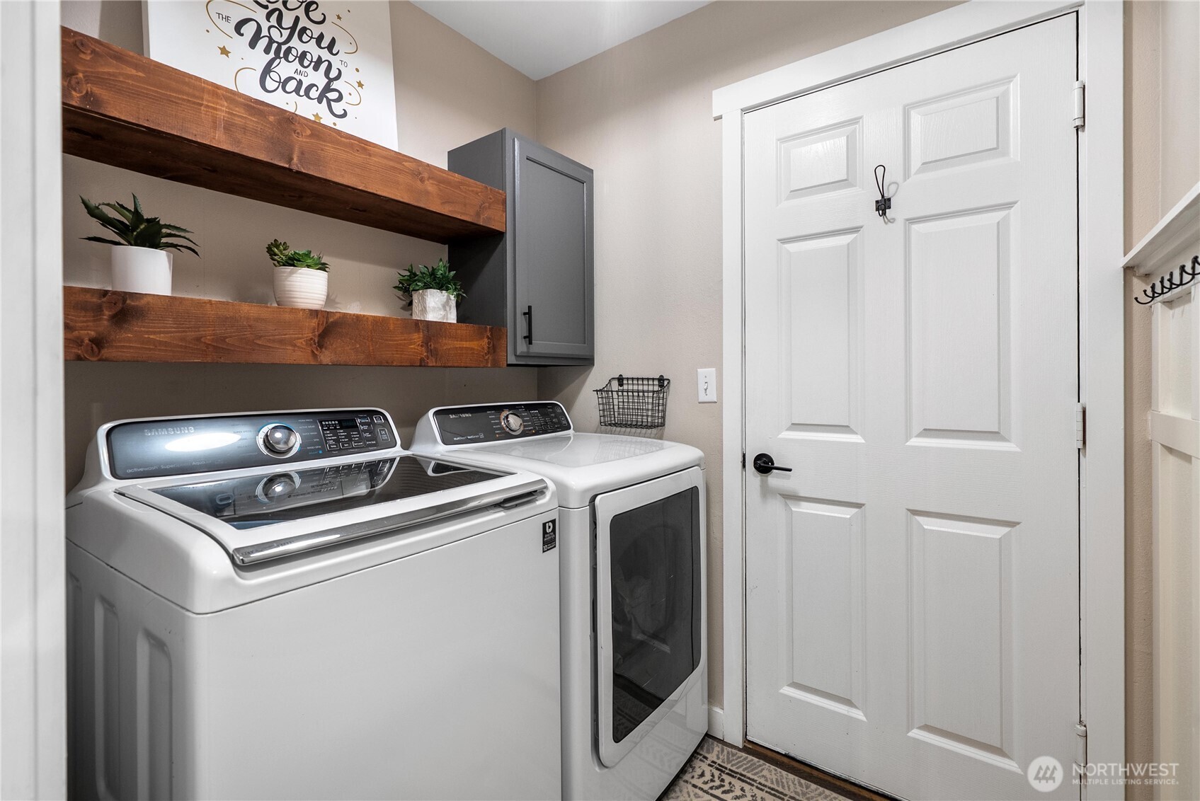 Orting, Washington, 98360, United States, 3 Bedrooms Bedrooms, ,2 BathroomsBathrooms,Residential,For Sale,1902843