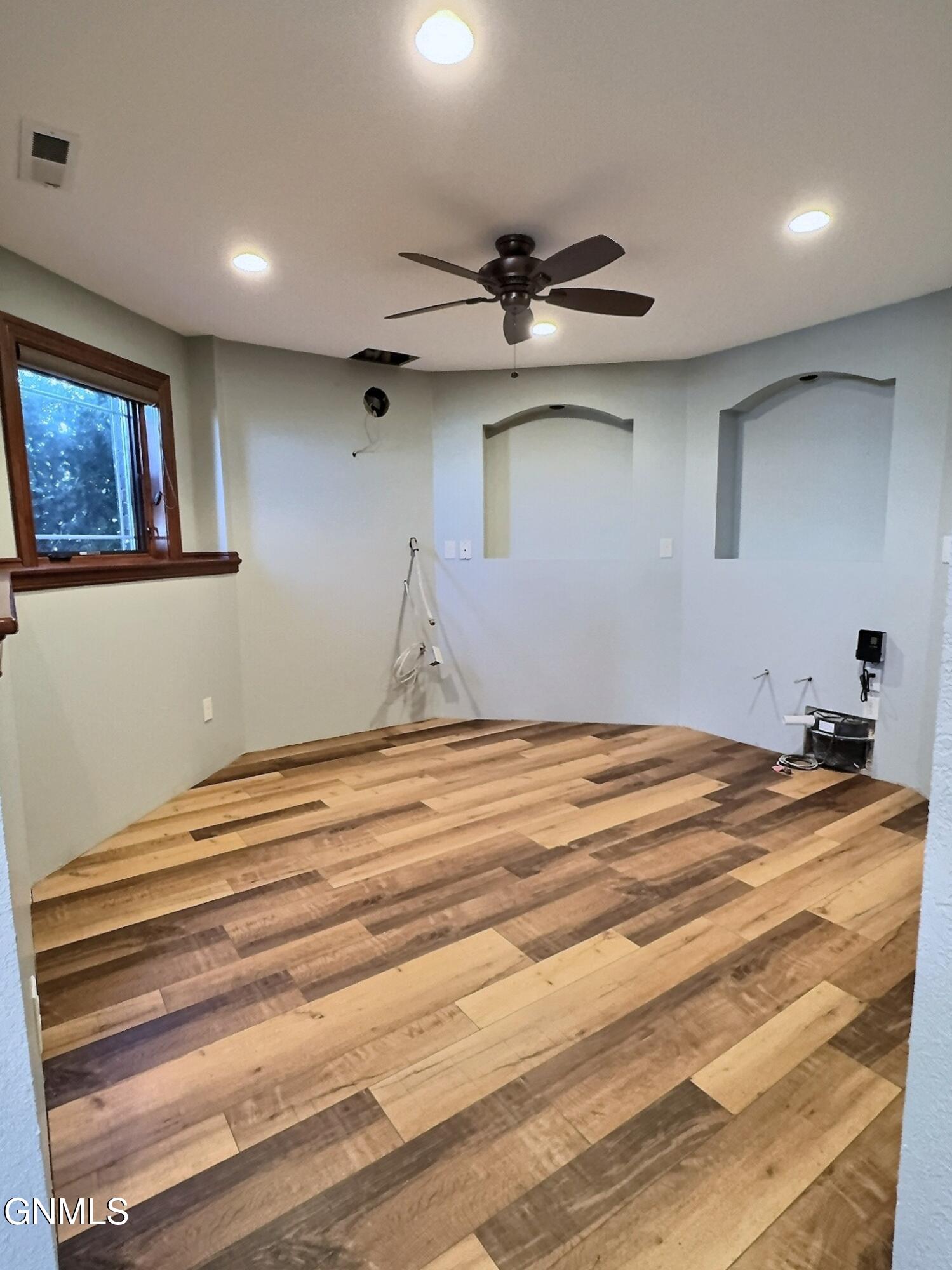 Bismarck, North Dakota, 58501, United States, 4 Bedrooms Bedrooms, ,4 BathroomsBathrooms,Residential,For Sale,2038873