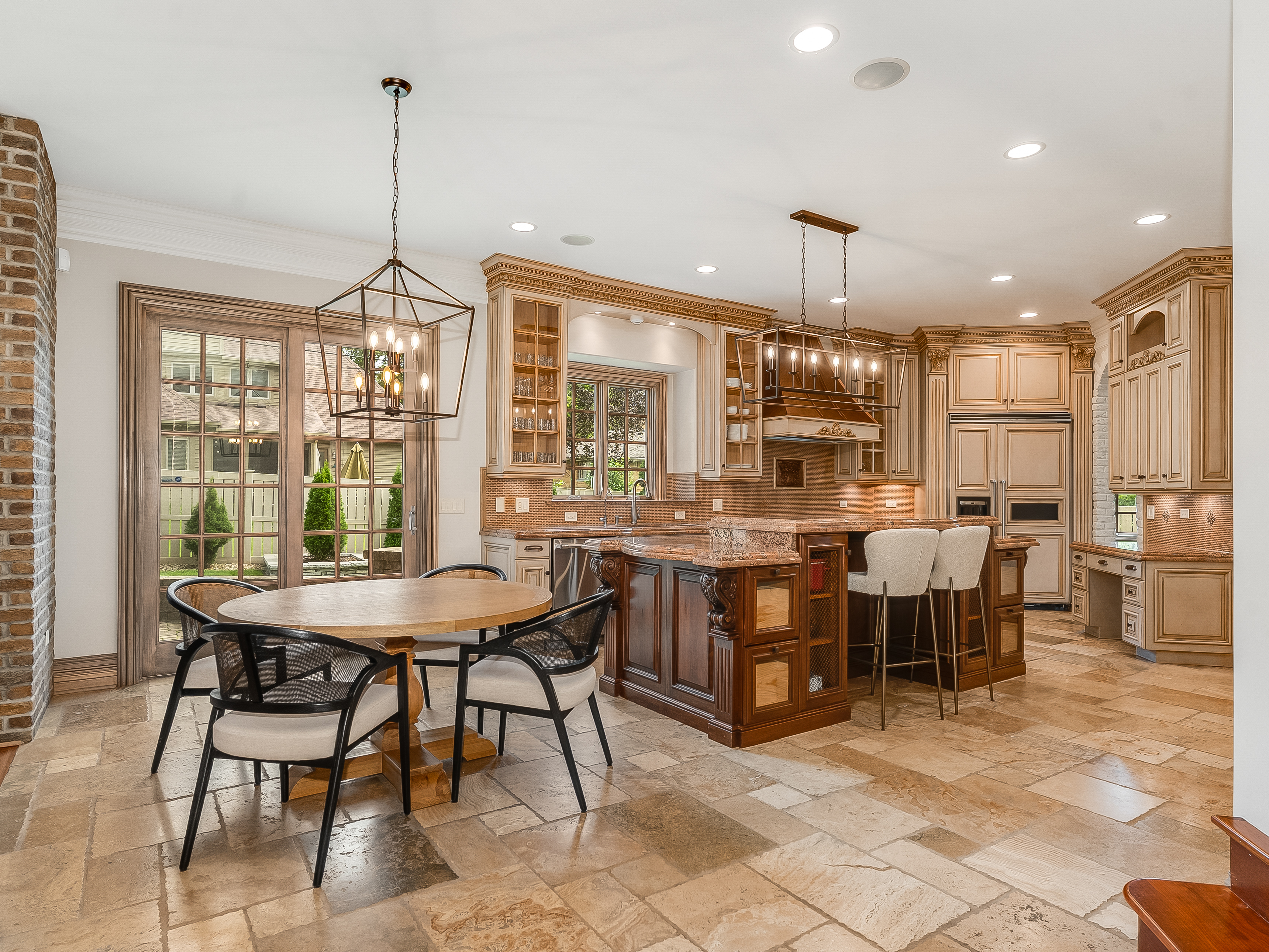  Experience Exceptional Luxury Living in Naperville