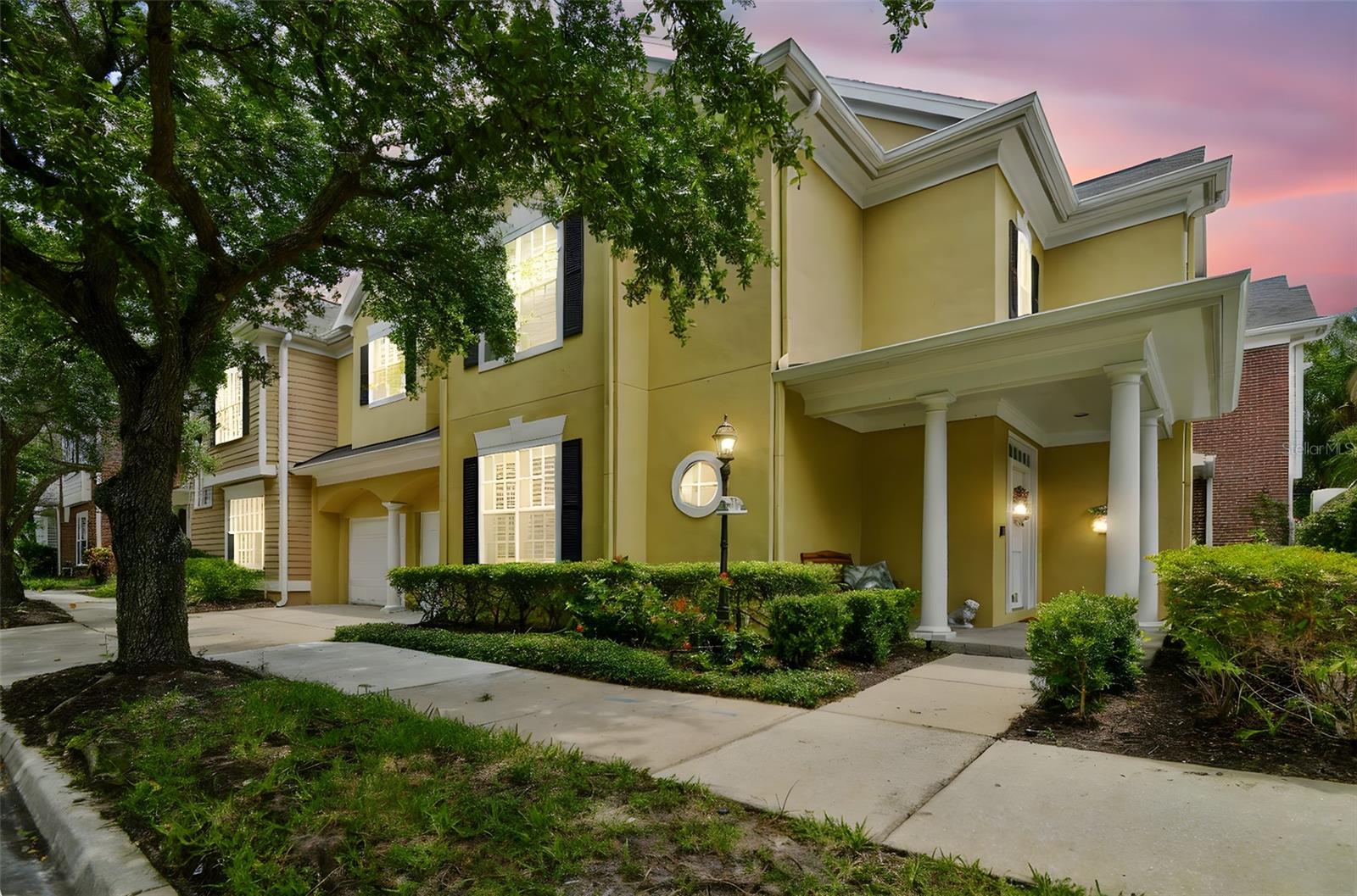 Tampa, Florida, 33602, United States, 4 Bedrooms Bedrooms, ,4 BathroomsBathrooms,Residential,For Sale,1976189