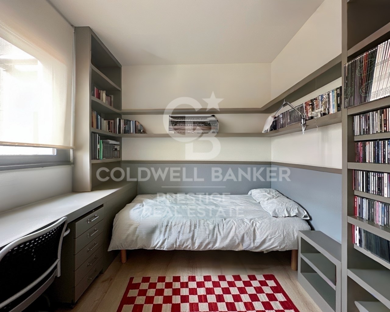 Barcelona, Catalonia, ES, 4 Bedrooms Bedrooms, ,3 BathroomsBathrooms,Residential,For Sale,1526005