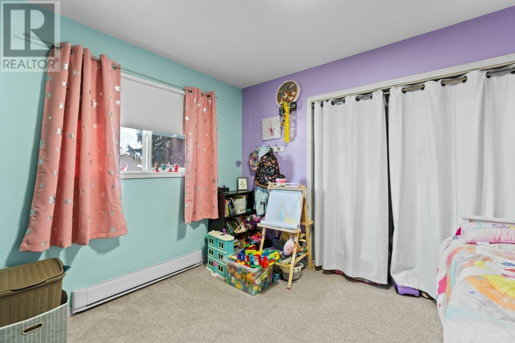 SICAMOUS, British Columbia, V0E 2V0, CA, 4 Bedrooms Bedrooms, ,2 BathroomsBathrooms,Residential,For Sale,1838473