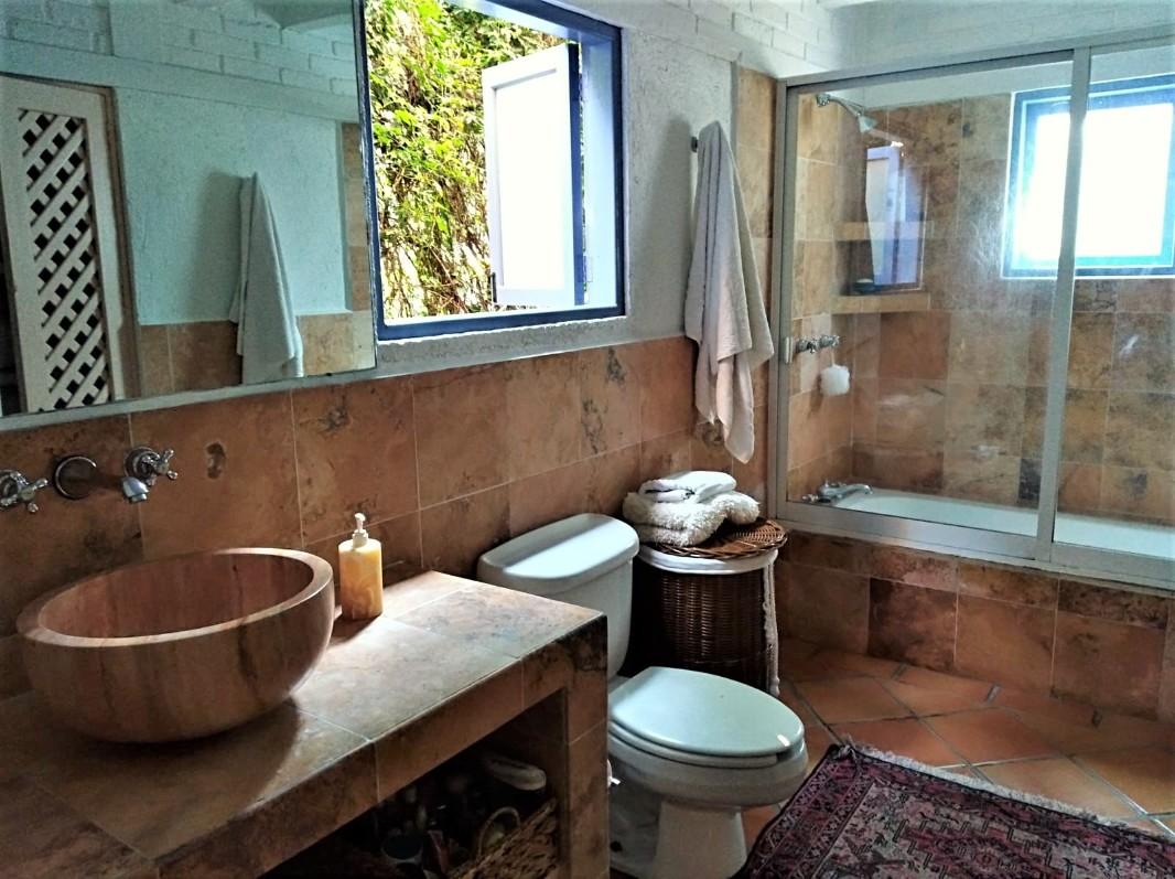Valle de Bravo, Estado de México, 51200, Mexico, 6 Bedrooms Bedrooms, ,6 BathroomsBathrooms,Residential,For Sale,1721926