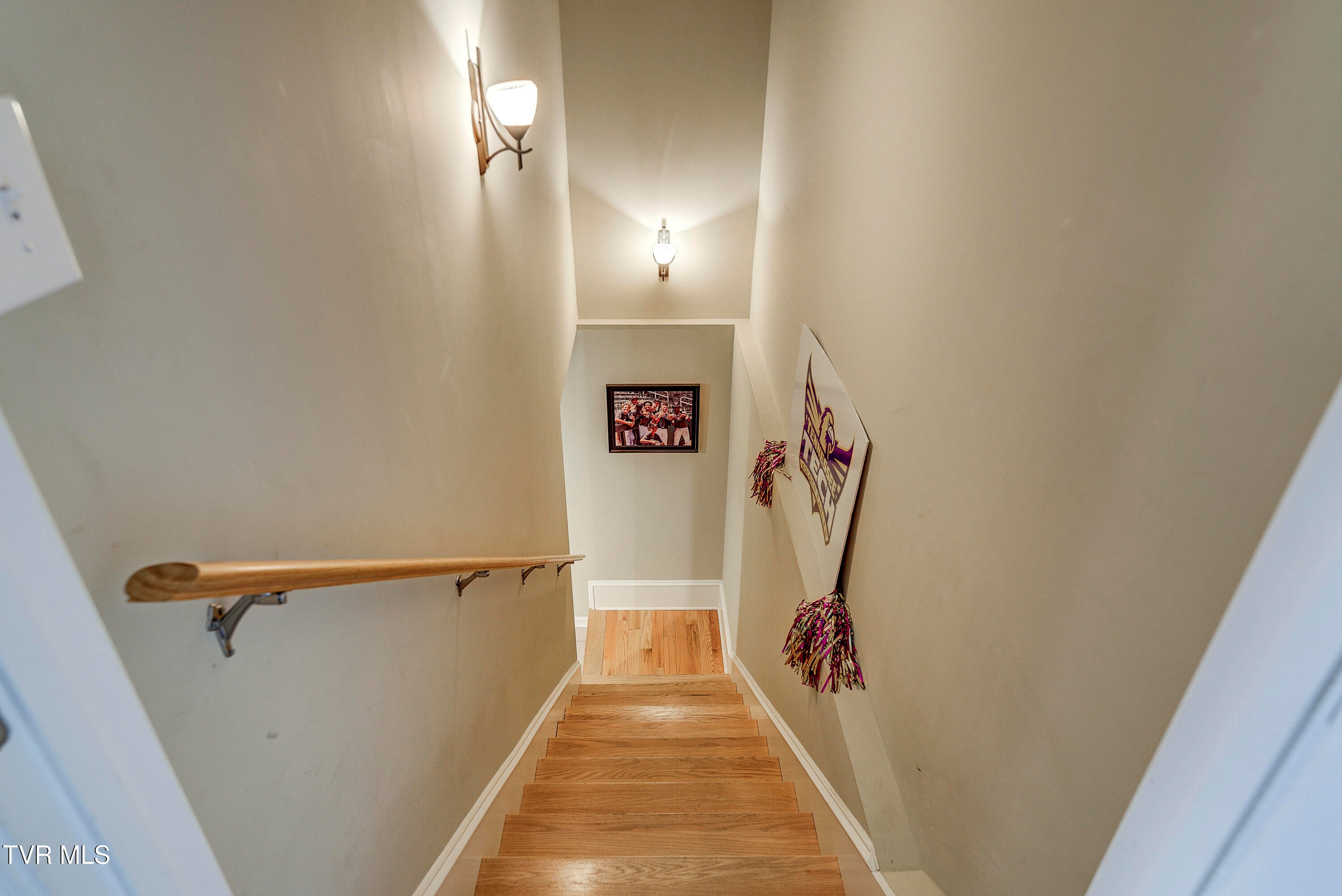 Johnson City, Tennessee, 37604, United States, 5 Bedrooms Bedrooms, ,3 BathroomsBathrooms,Residential,For Sale,1964815