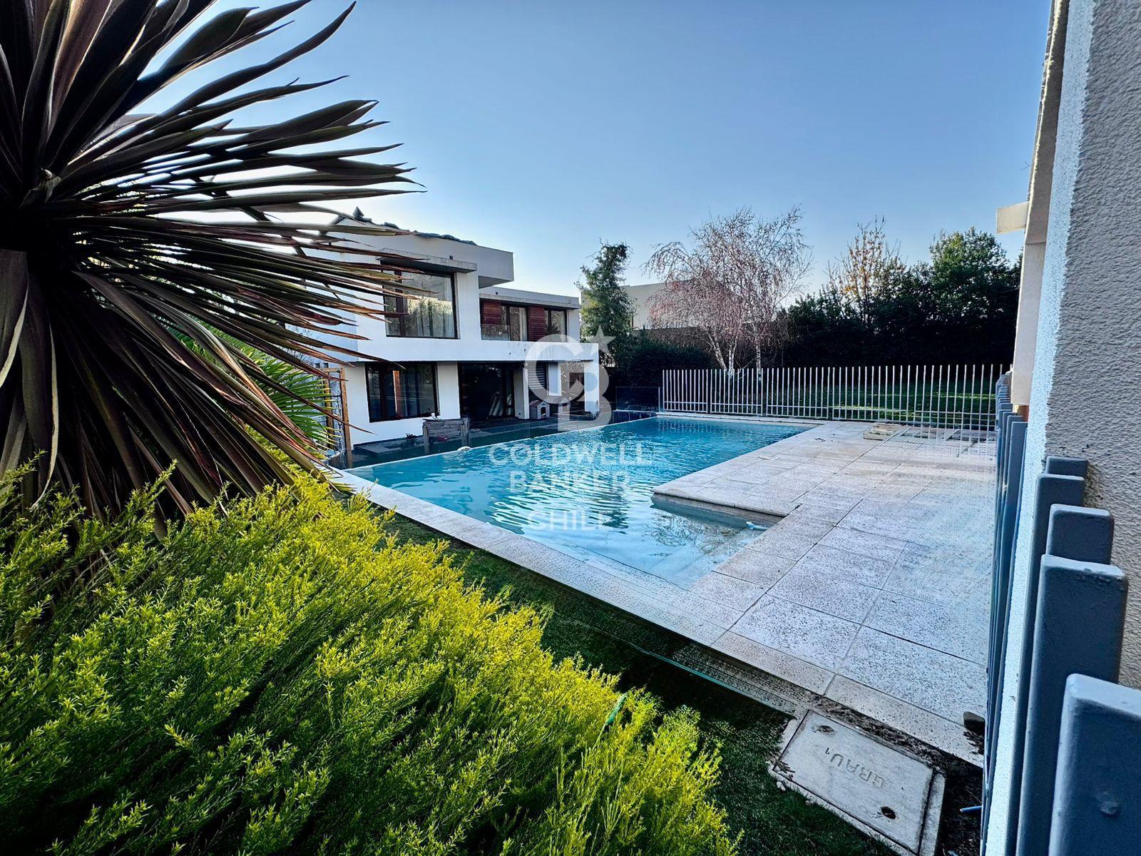 Colina, Chile, 4 Bedrooms Bedrooms, ,4 BathroomsBathrooms,Residential,For Sale,1885108
