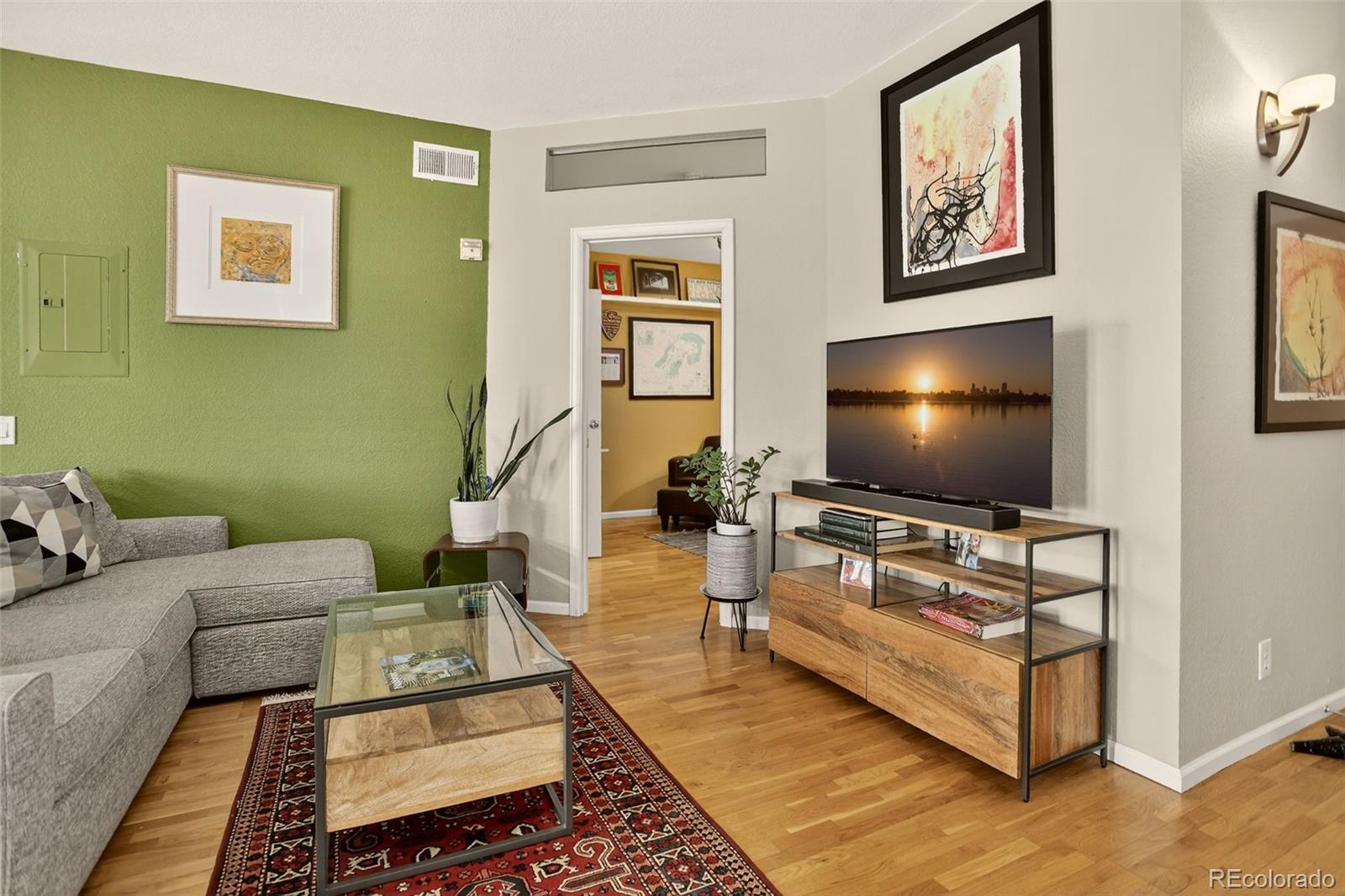 Denver, Colorado, 80218, United States, 2 Bedrooms Bedrooms, ,1 BathroomBathrooms,Residential,For Sale,1992053