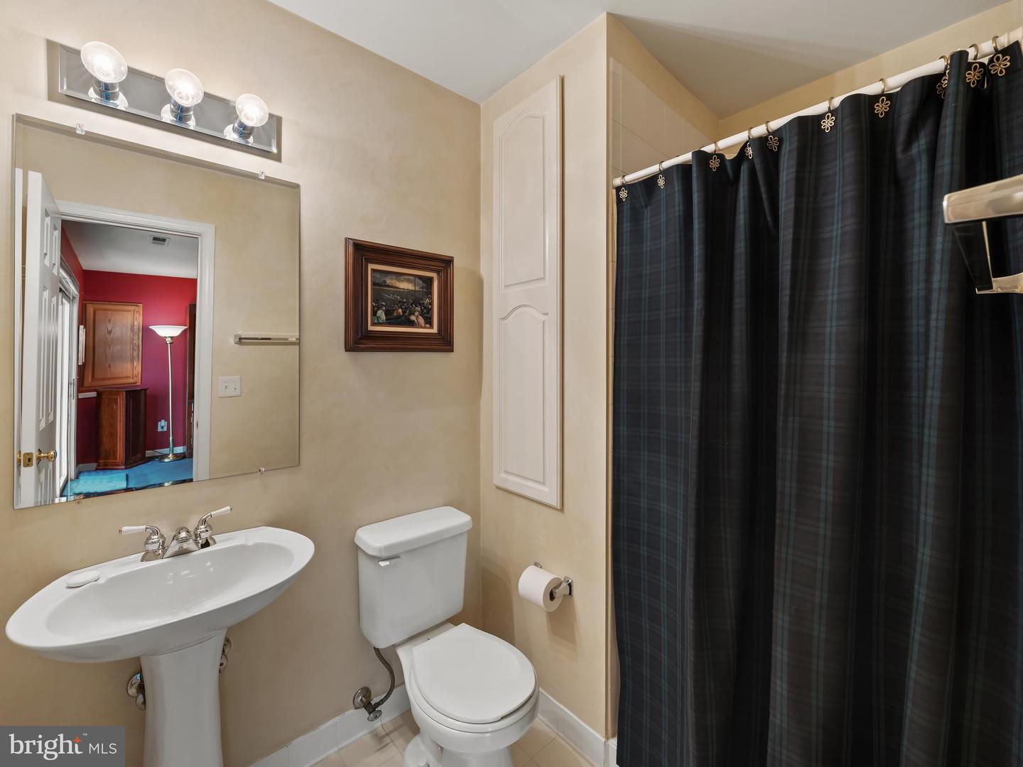 Reston, Virginia, 20190, United States, 3 Bedrooms Bedrooms, ,4 BathroomsBathrooms,Residential,For Sale,1901869