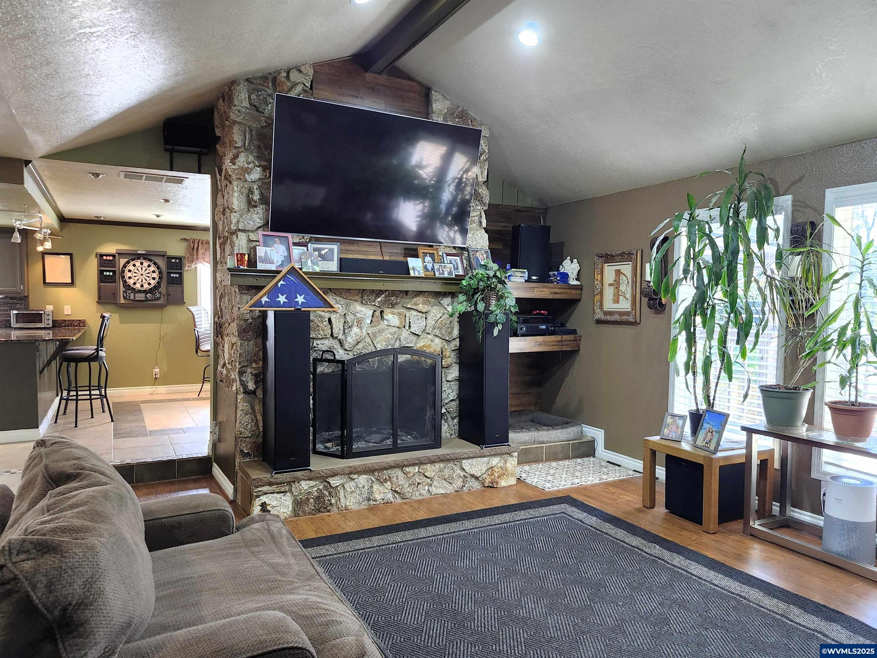 Salem, Oregon, 97304, United States, 4 Bedrooms Bedrooms, ,3 BathroomsBathrooms,Residential,For Sale,1906579