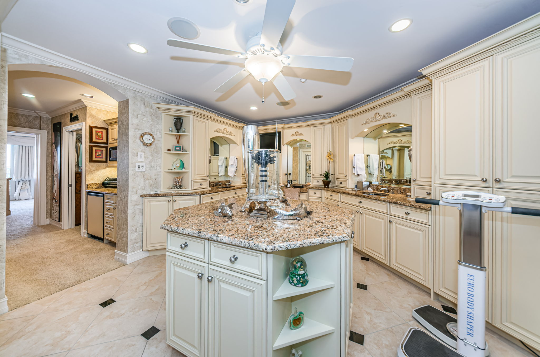 ST Pete Beach, Florida, 33706, United States, 3 Bedrooms Bedrooms, ,4 BathroomsBathrooms,Residential,For Sale,1810563