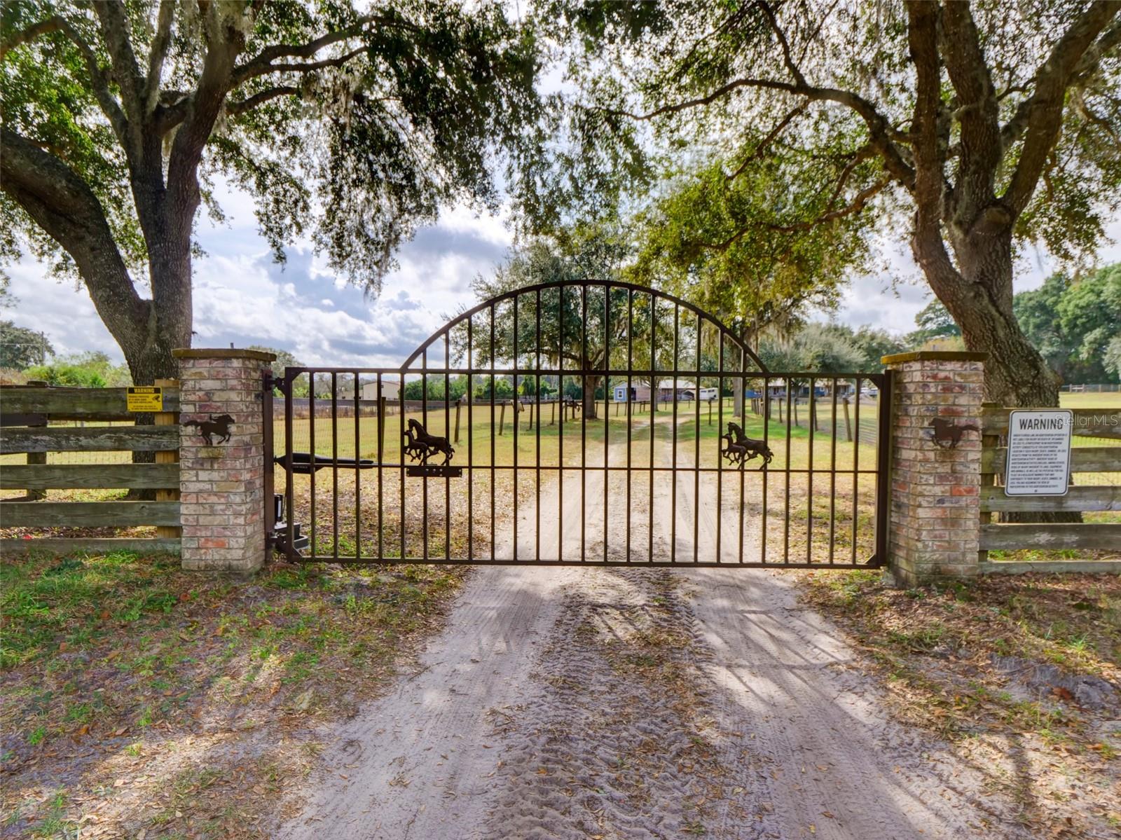 Wildwood, Florida, 34785, United States, 3 Bedrooms Bedrooms, ,2 BathroomsBathrooms,Residential,For Sale,2002543