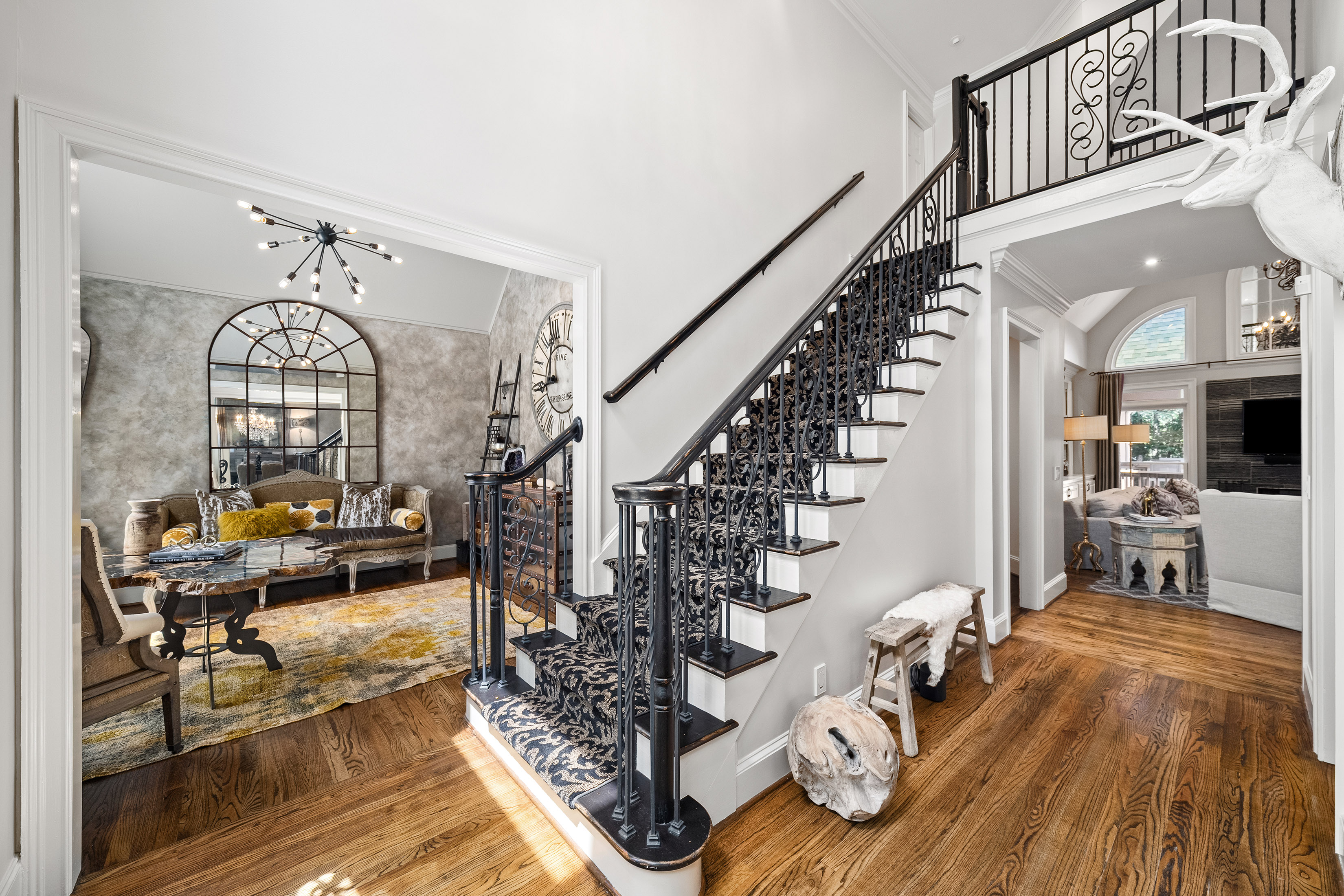 Luxury, Warmth, and Timeless Beauty in the Heart of Chartwell - 物件實景