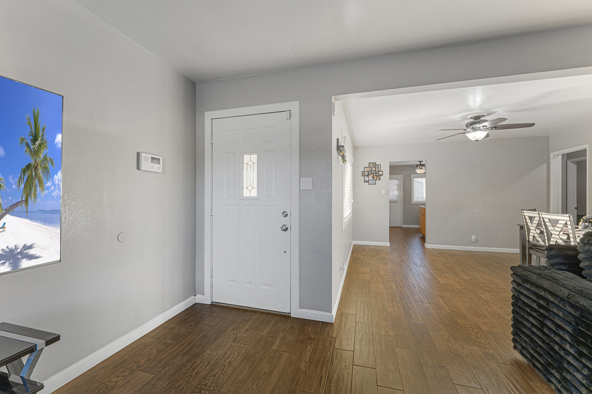 Fontana, California, 92335, United States, 3 Bedrooms Bedrooms, ,1 BathroomBathrooms,Residential,For Sale,1983646