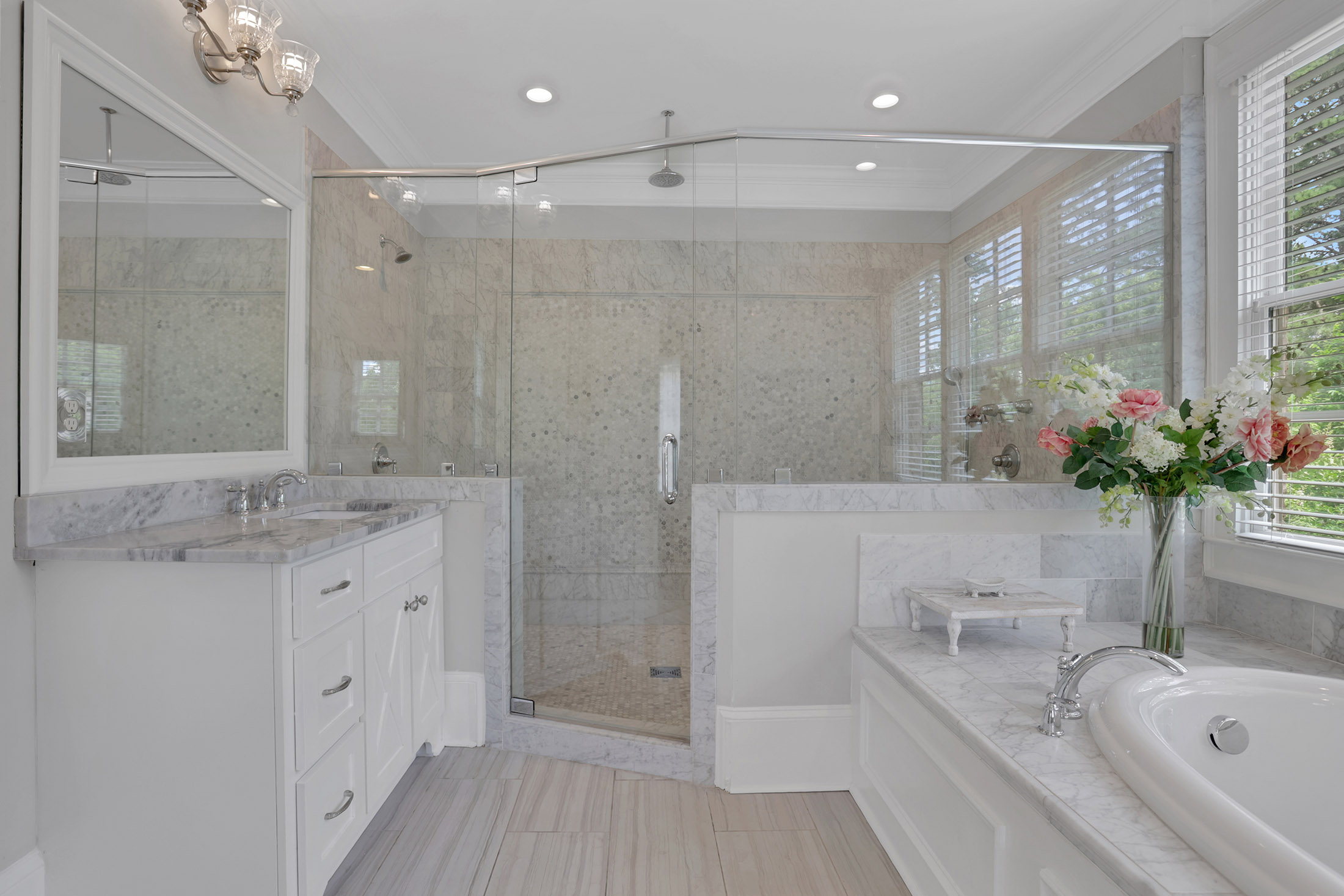  Sophisticated Brick Residence in Coveted Brookhaven Location - 物件實景