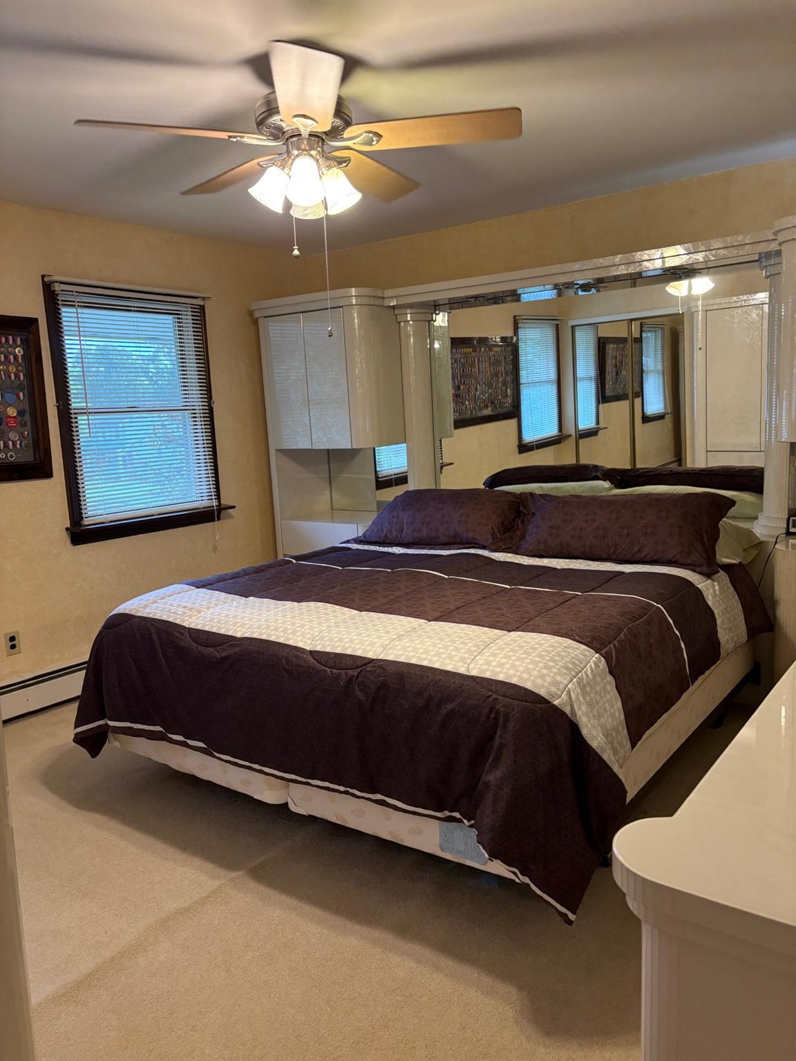Hauppauge, New York, 11788, United States, 4 Bedrooms Bedrooms, ,3 BathroomsBathrooms,Residential,For Sale,1924109