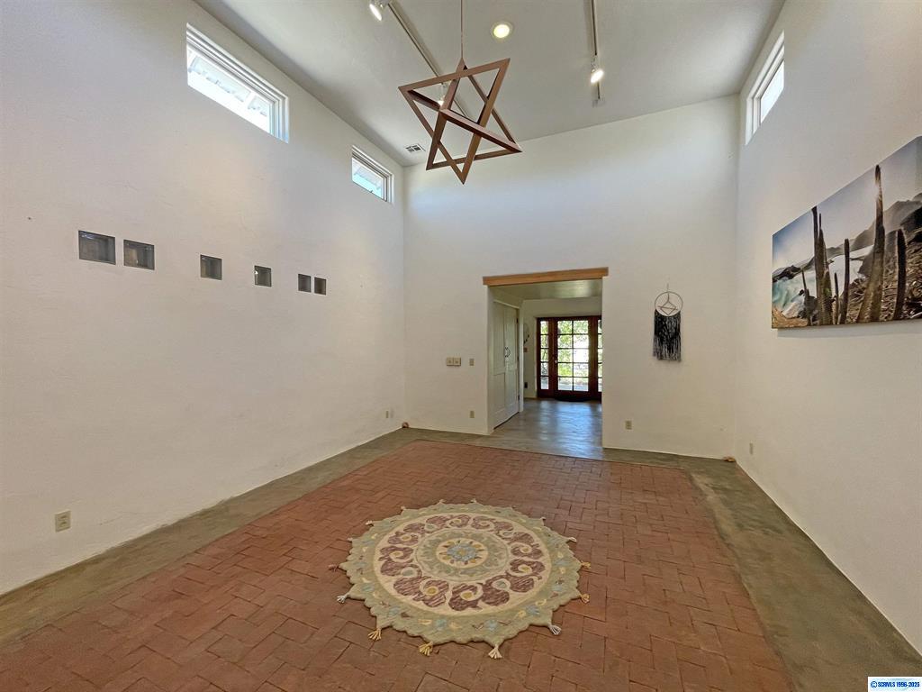 San Lorenzo, New Mexico, 88041, United States, 4 Bedrooms Bedrooms, ,4 BathroomsBathrooms,Residential,For Sale,1927895