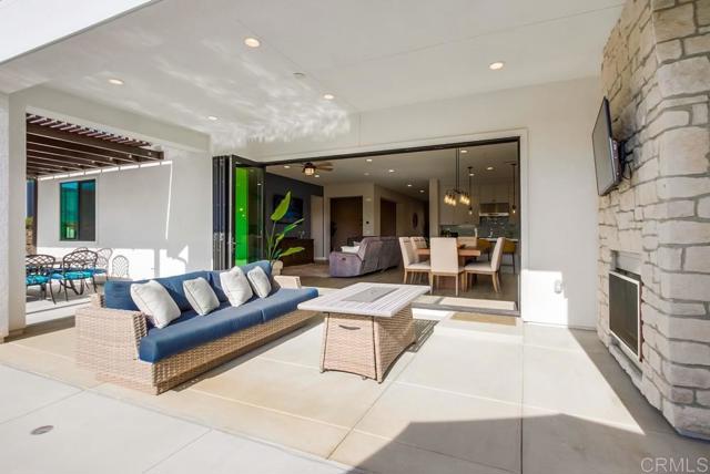 San Marcos, California, 92069, United States, 4 Bedrooms Bedrooms, ,5 BathroomsBathrooms,Residential,For Sale,1987036