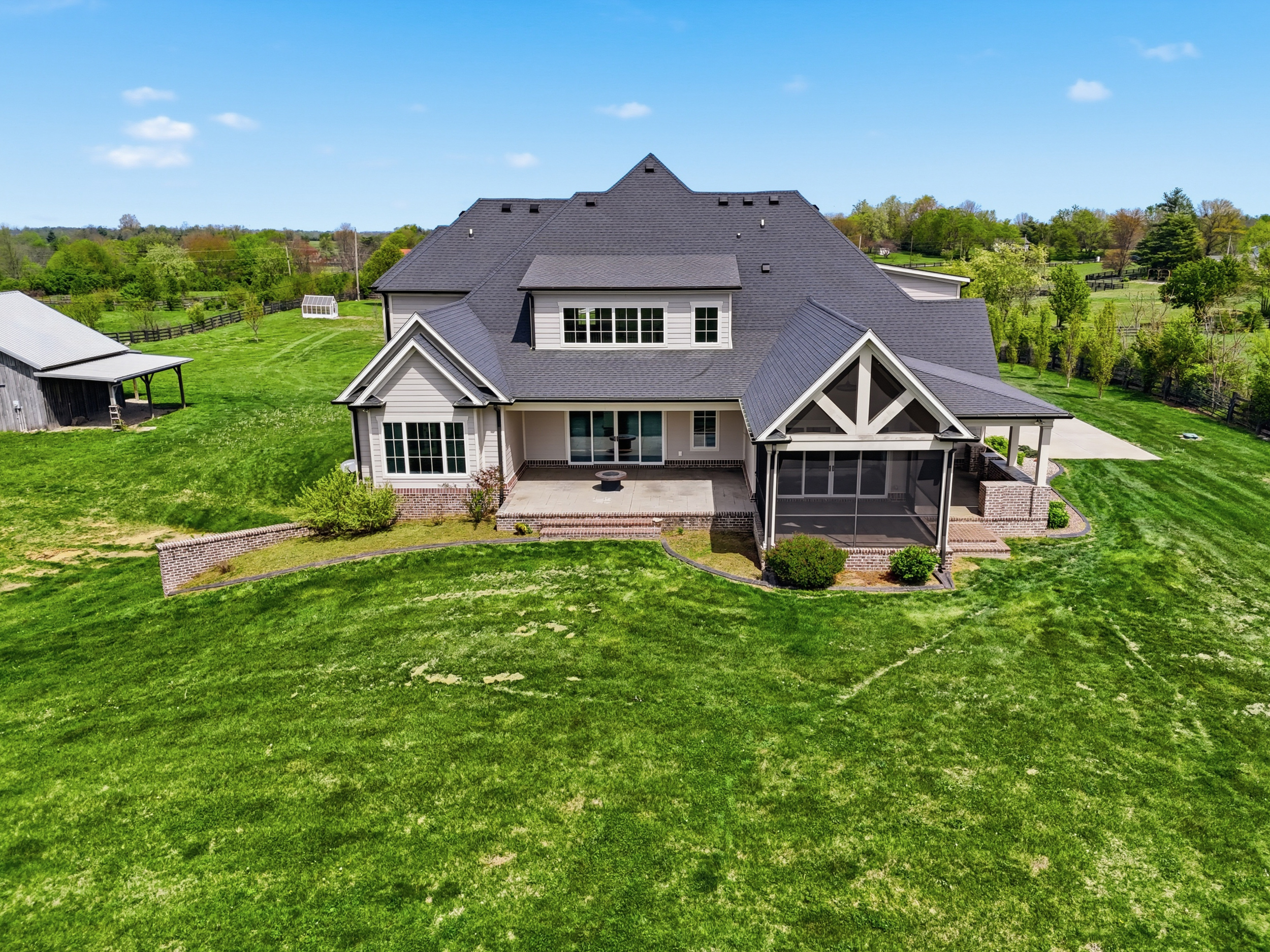  5142 Whites Lane - 物件實景