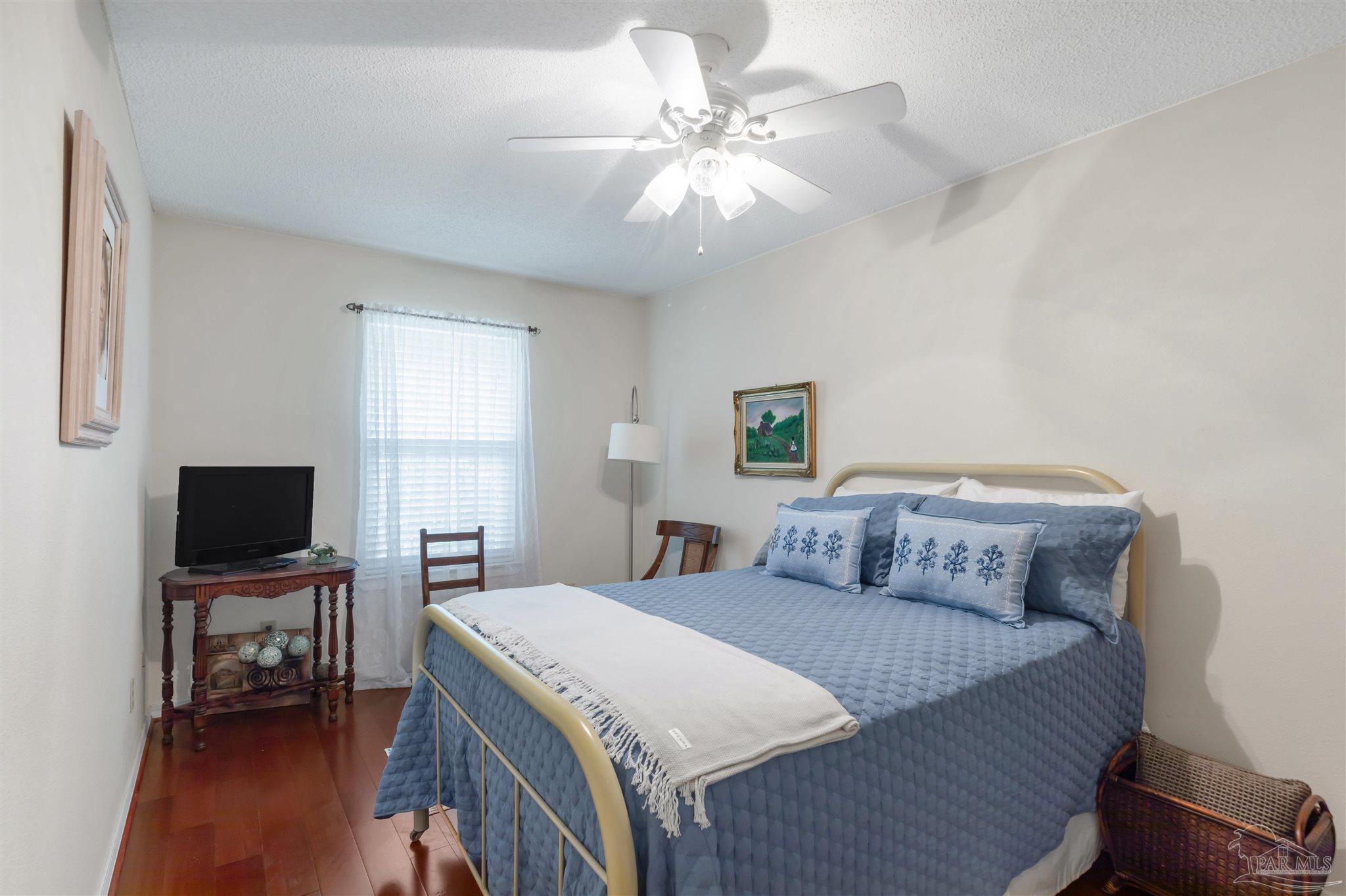 Gulf Breeze, Florida, 32563, United States, 4 Bedrooms Bedrooms, ,4 BathroomsBathrooms,Residential,For Sale,1847314