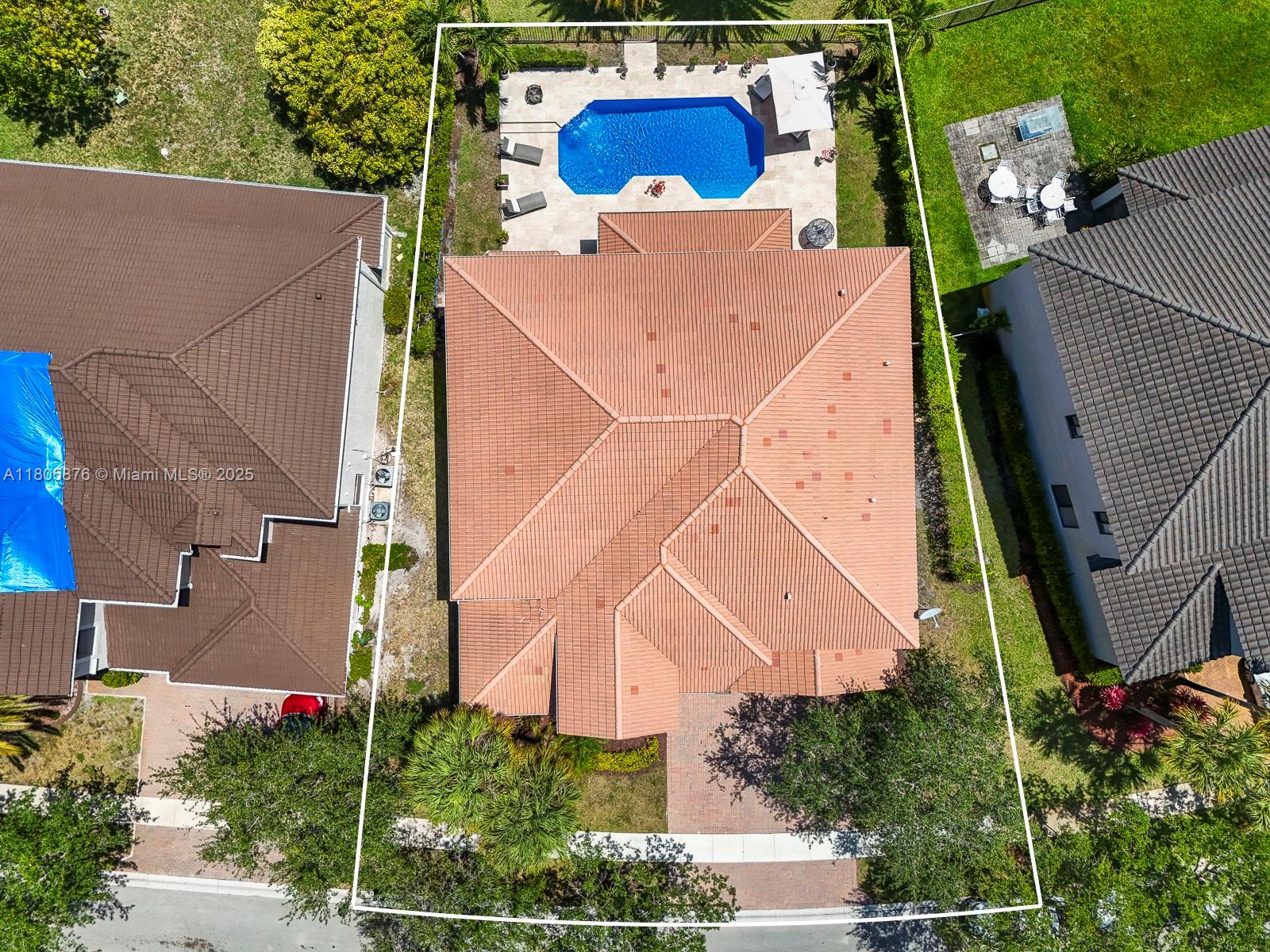 Weston, Florida, 33332, United States, 5 Bedrooms Bedrooms, ,5 BathroomsBathrooms,Residential,For Sale,1826480