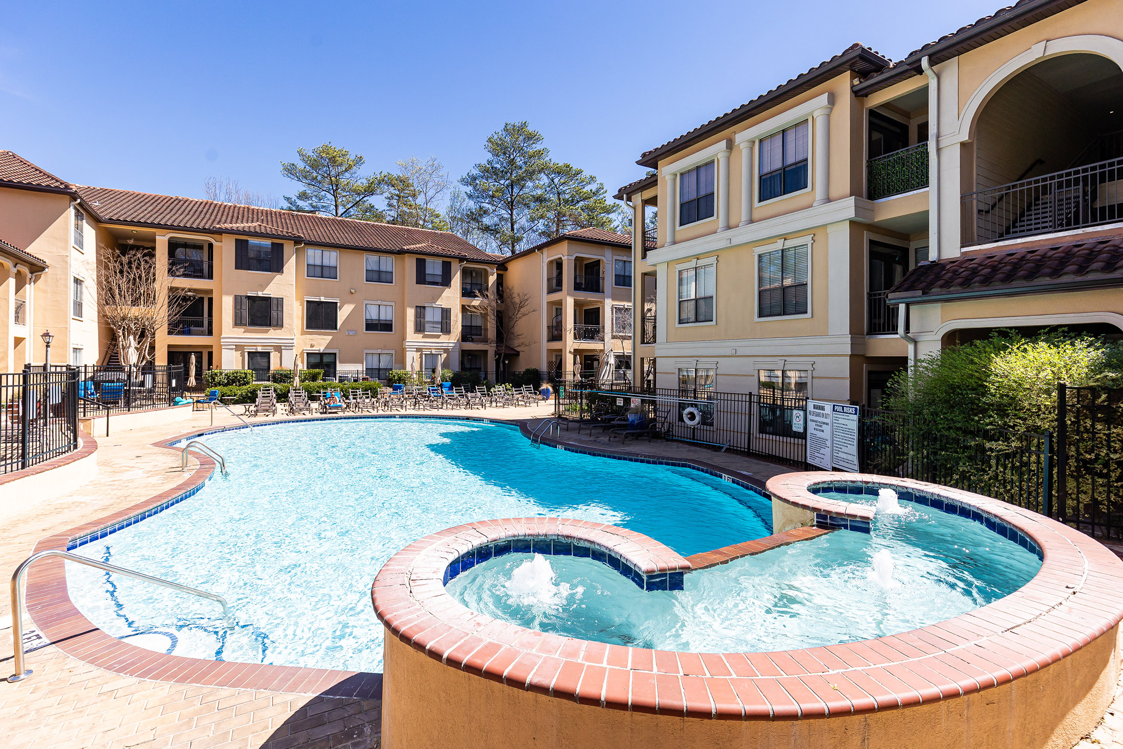  Beautiful One Bedroom Condo in a Sought-after Community - 物件實景