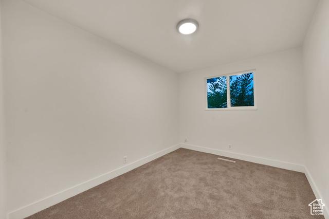 Centerville, Utah, 84014, United States, 4 Bedrooms Bedrooms, ,3 BathroomsBathrooms,Residential,For Sale,1983489