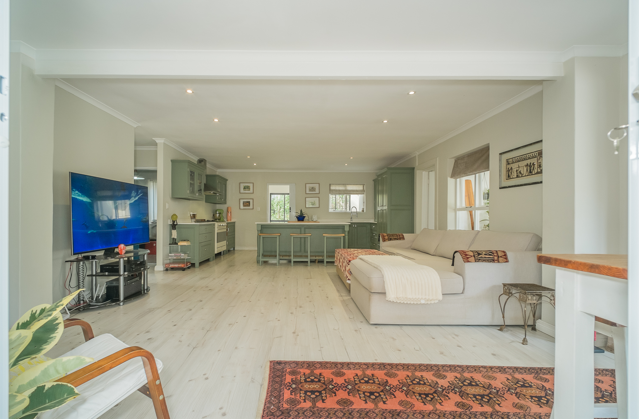  COASTAL LIVING IN THE HEART OF IMHOFF
