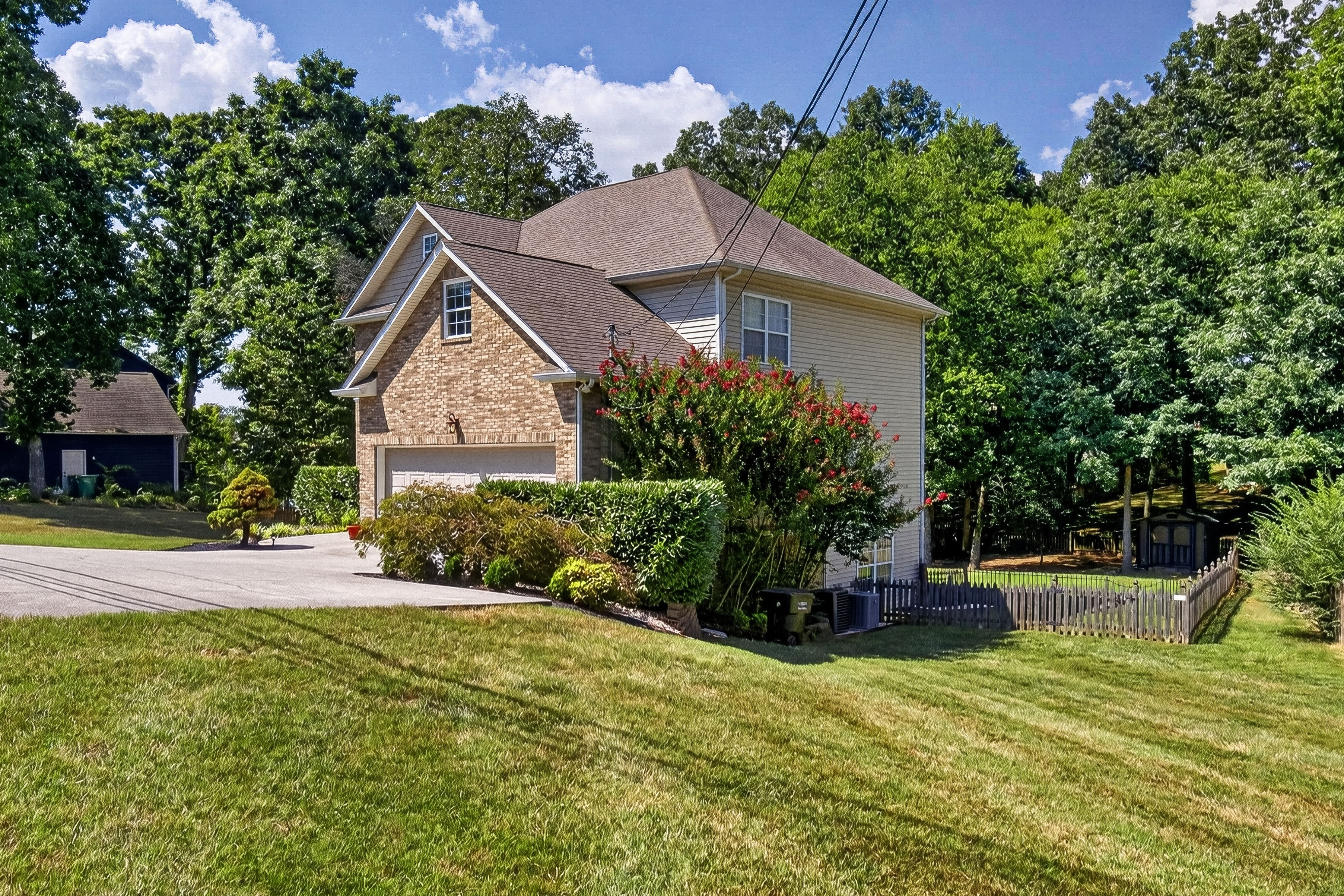  8821 Nubbin Ridge Road, Knoxville, TN 37923 - 物件實景
