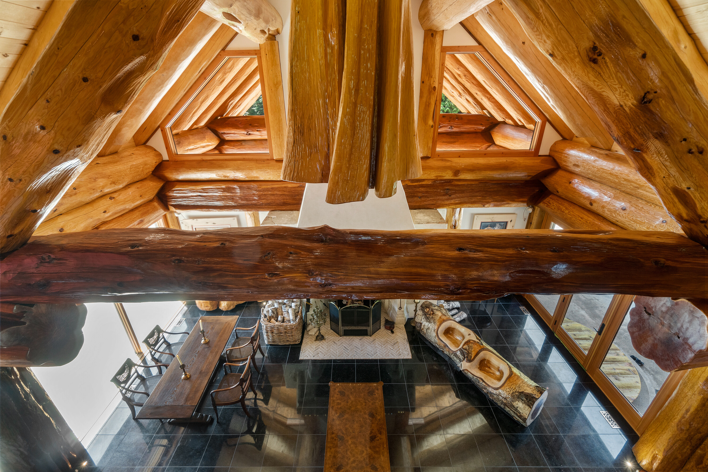  Palatial Riverfront Retreat - 物件實景