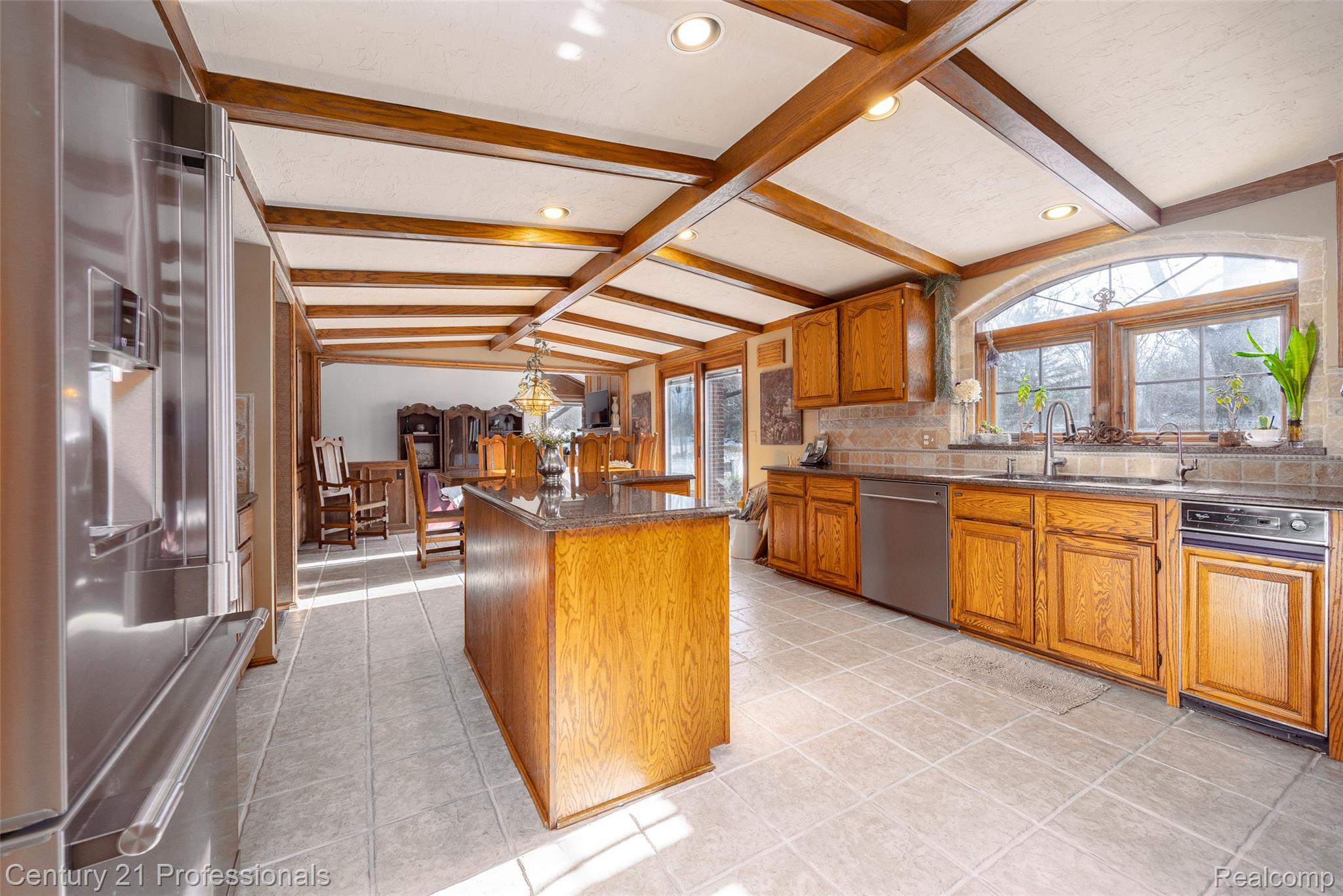 Rochester, Michigan, 48306, United States, 4 Bedrooms Bedrooms, ,3 BathroomsBathrooms,Residential,For Sale,1980039