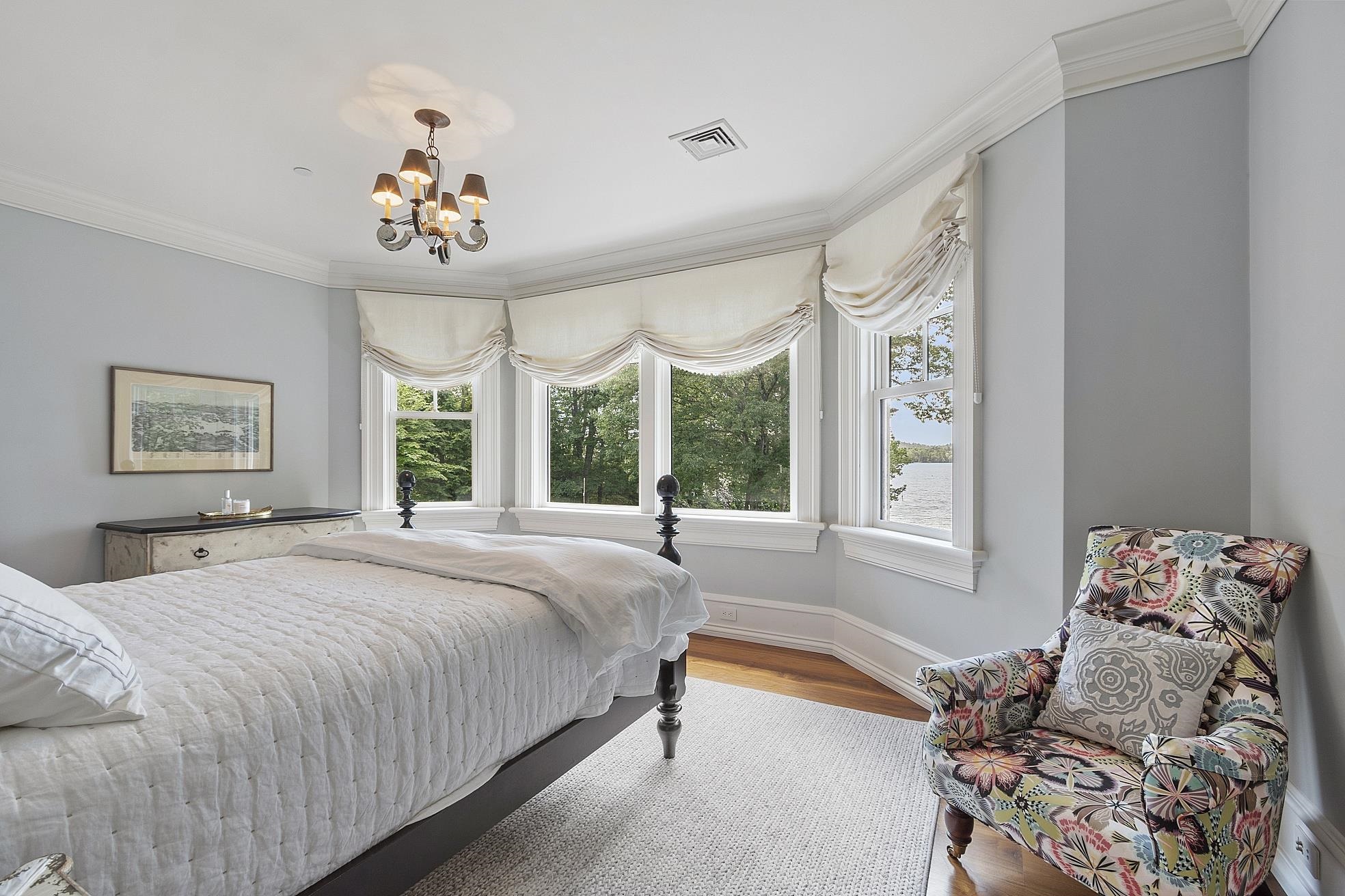 Meredith, New Hampshire, 03253, United States, 7 Bedrooms Bedrooms, ,6 BathroomsBathrooms,Residential,For Sale,1897806