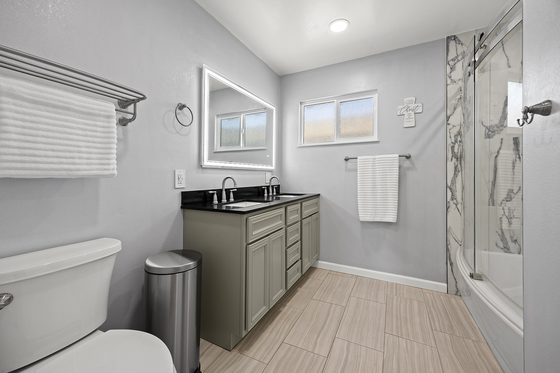 Fullerton, California, 92831, United States, 2 Bedrooms Bedrooms, ,1 BathroomBathrooms,Residential,For Sale,2002519